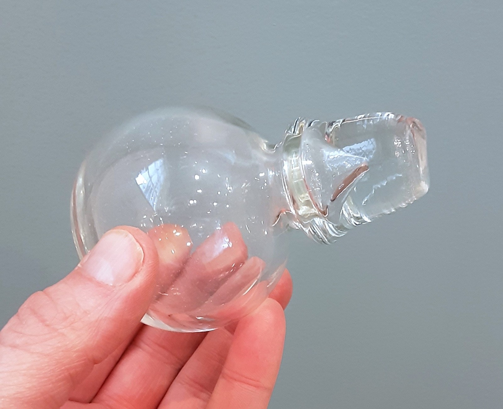 INDIANA GREENWICH Art Glass "KINGSTON" Burnt Honey BIG 20" Decanter Bottle MCM