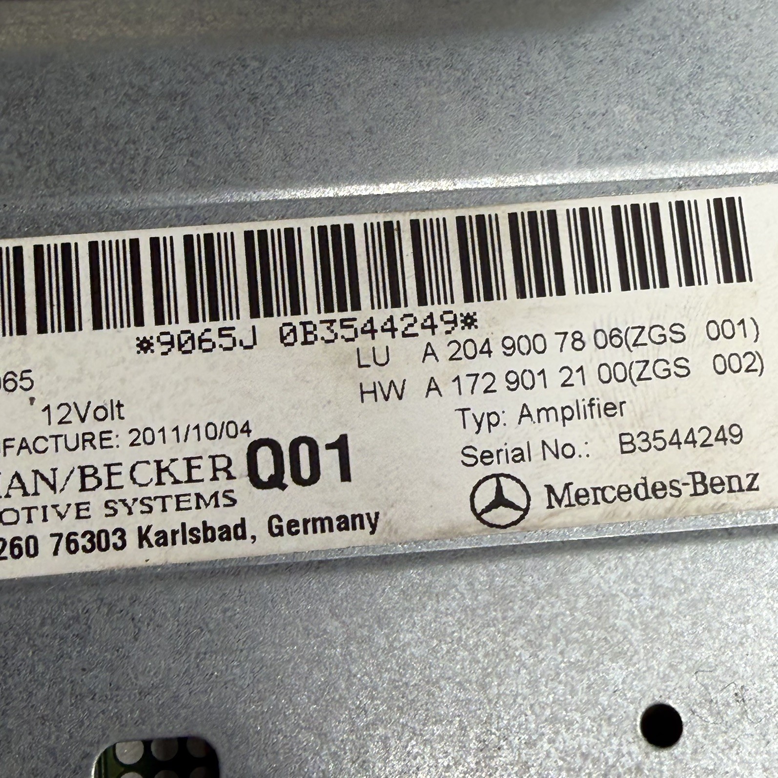 08-17 Mercedes W204 C250 C350 E350 Amplifier Amp Harman/Becker 2049007806 Oem