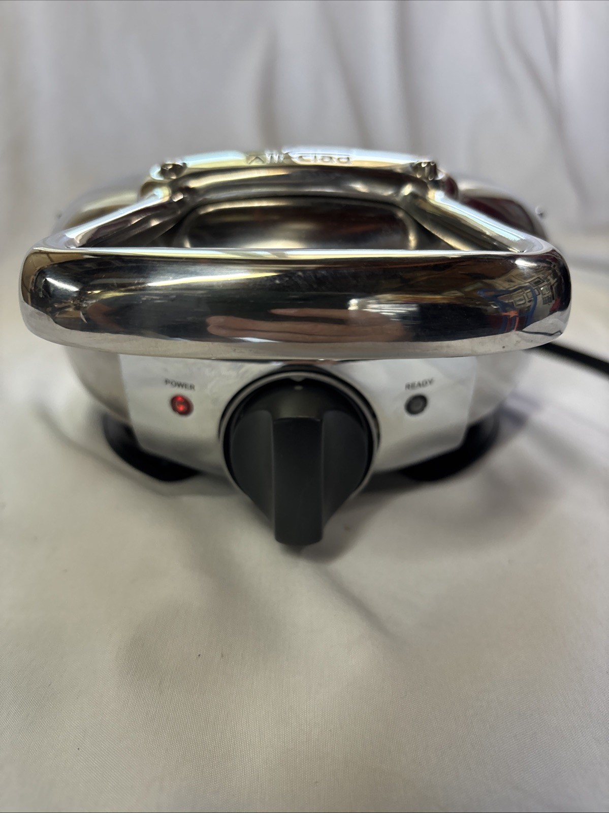 All-Clad Stainless Steel Classic Round Waffle Maker Type 6071