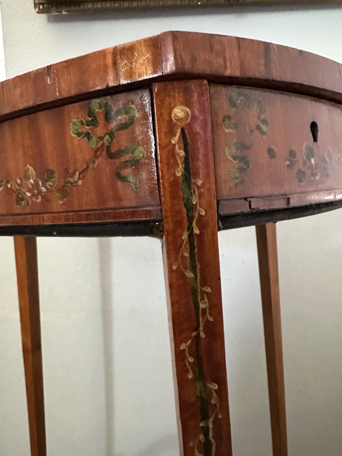 ANTIQUE FRENCH HEART SHAPED HAND PAINTED BIJOUTERIE DISPLAY TABLE