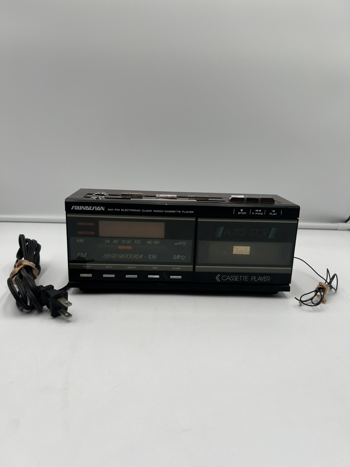 VTG SoundDesign AM FM Radio Cassette Player Alarm Clock 3838WAL Works