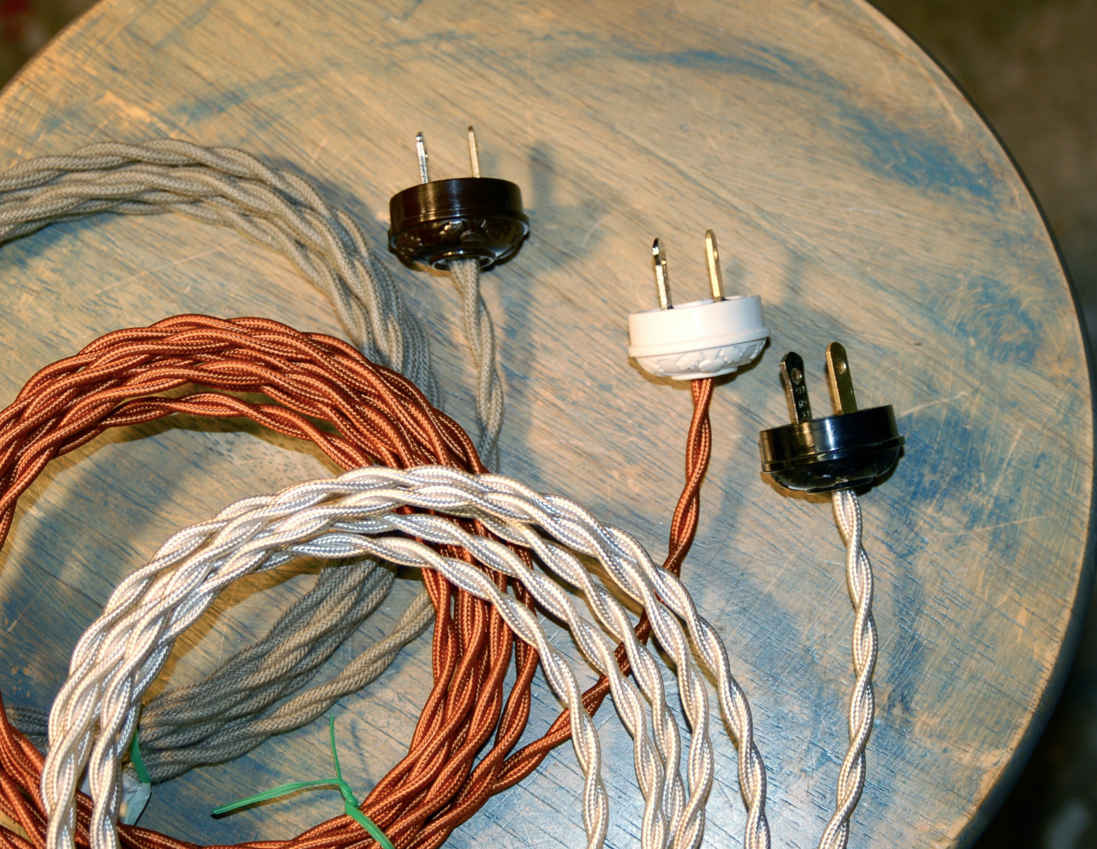 Vintage Style Acorn & Oak Electrical Plug - Bakelite Replica antique cord rewire