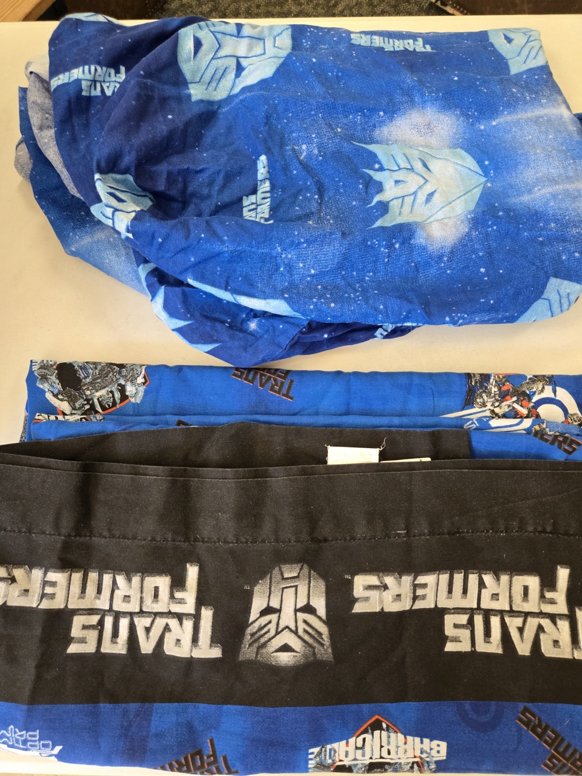 Transformers Full Boys Bedding flat and fitted Sheets; 2 Pillow Cases; Hasbro