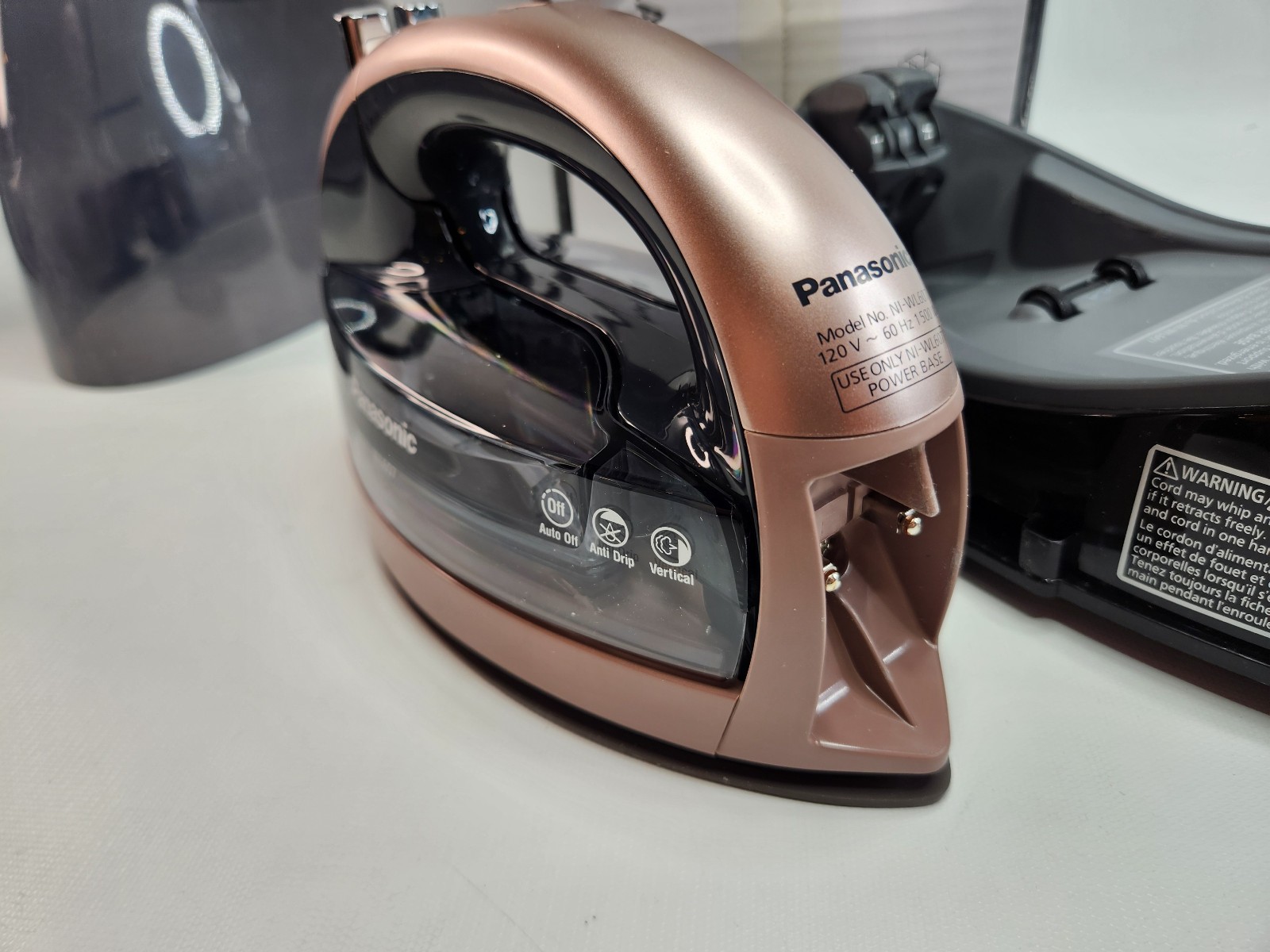 Panasonic 360 Freestyle Cordless Iron Open Box New Ni-WL607 Rose Gold