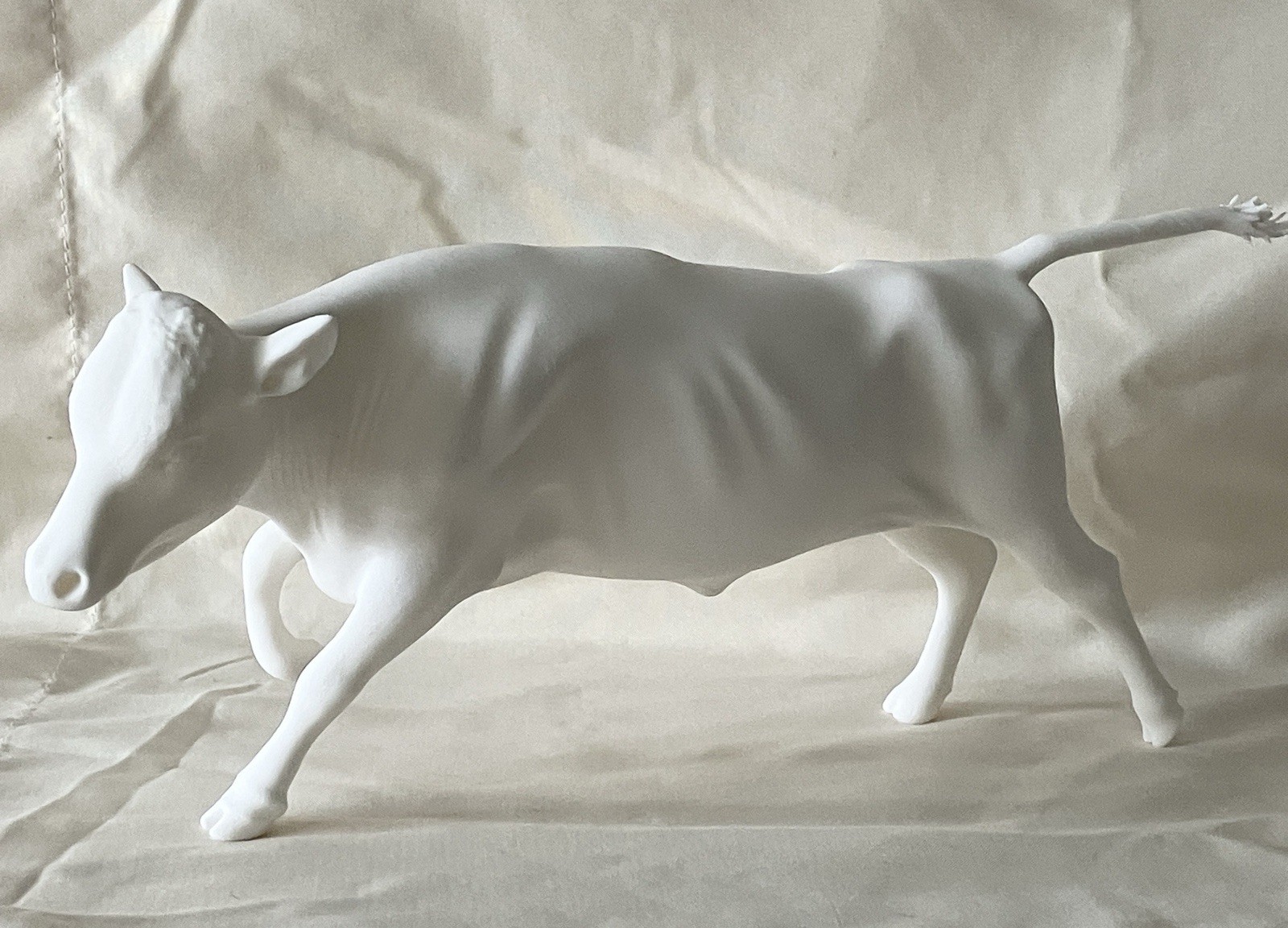 1:9 Unfinished Running Steer Cow 3d Print Traditional Breyer Model Horses Etc