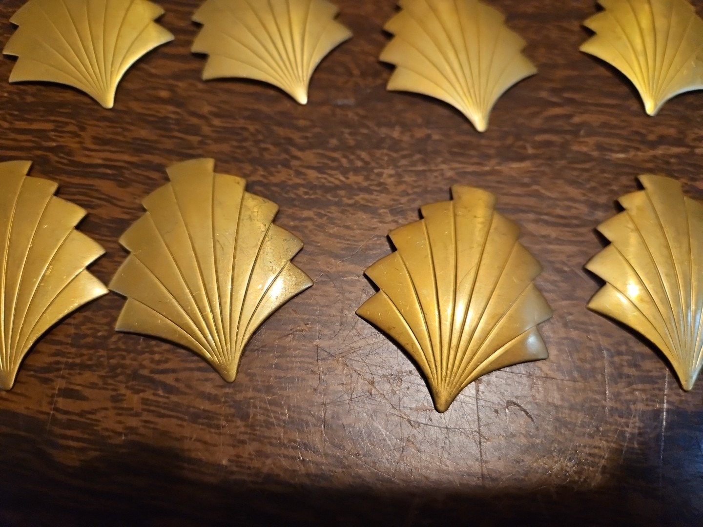 Lot Of 20 Leaves Shield France Vintage 60s Brass Stampings Findings Jewelry