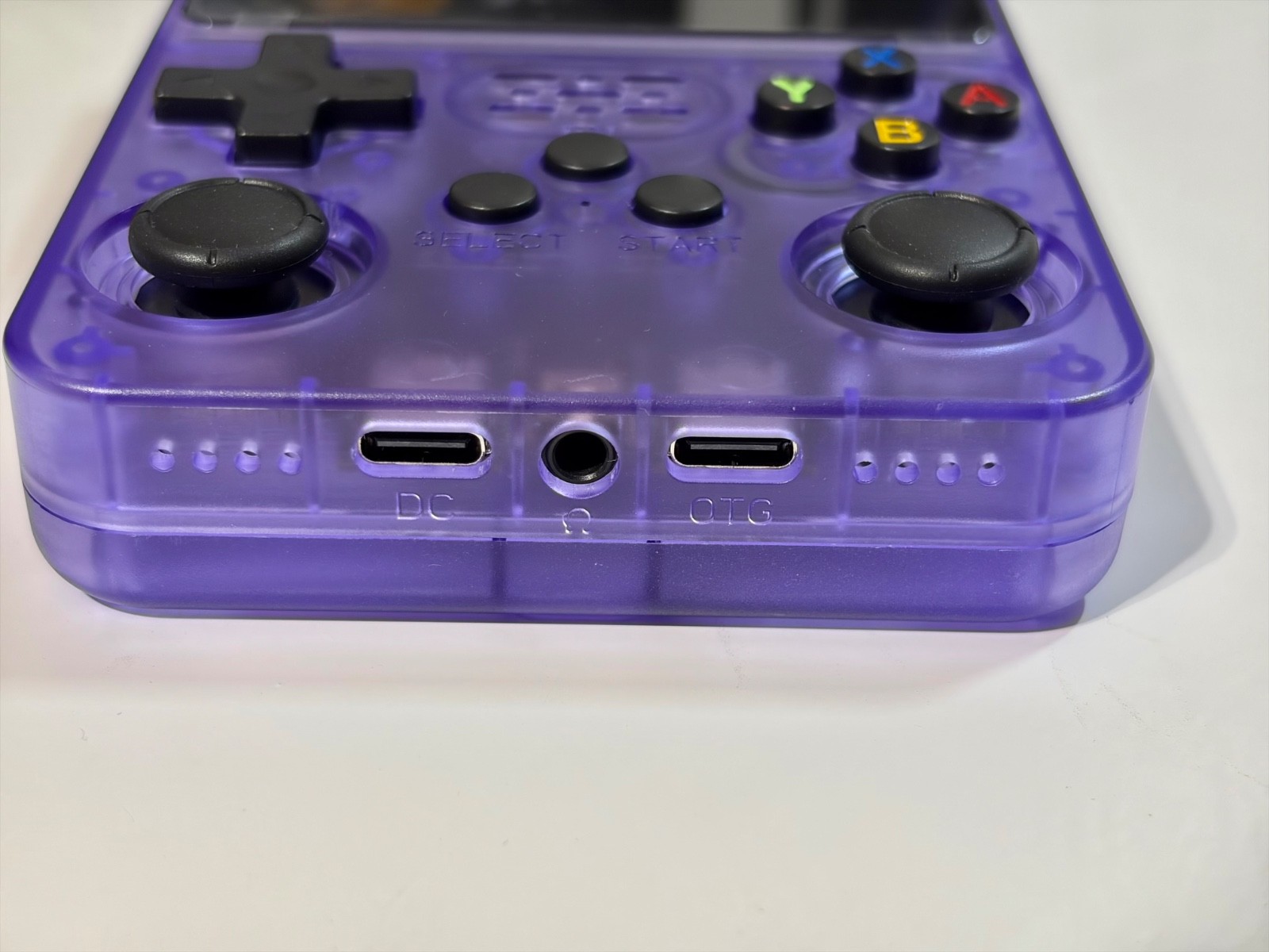 R36s Retro Handheld Premium Gaming Console with 21,000 Top-Tier Video Games