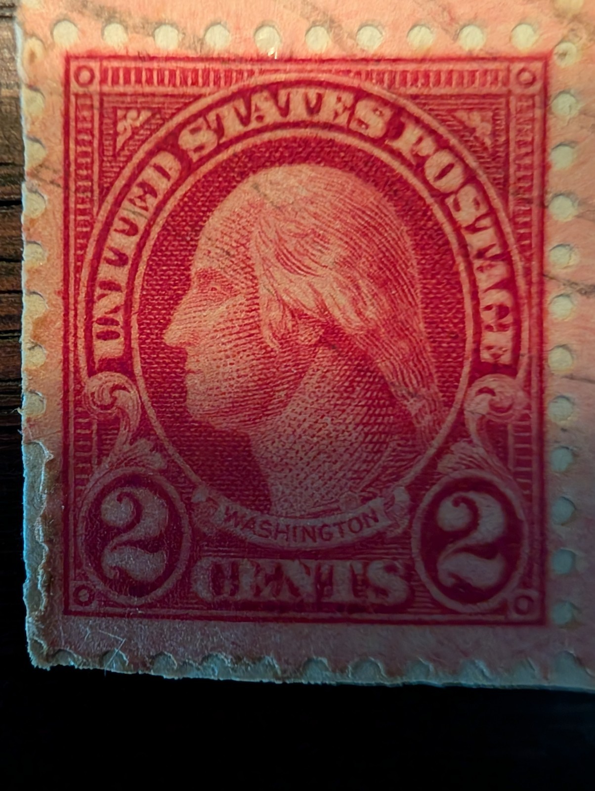Unique Rare George Washington red 1923 2 cent stamp