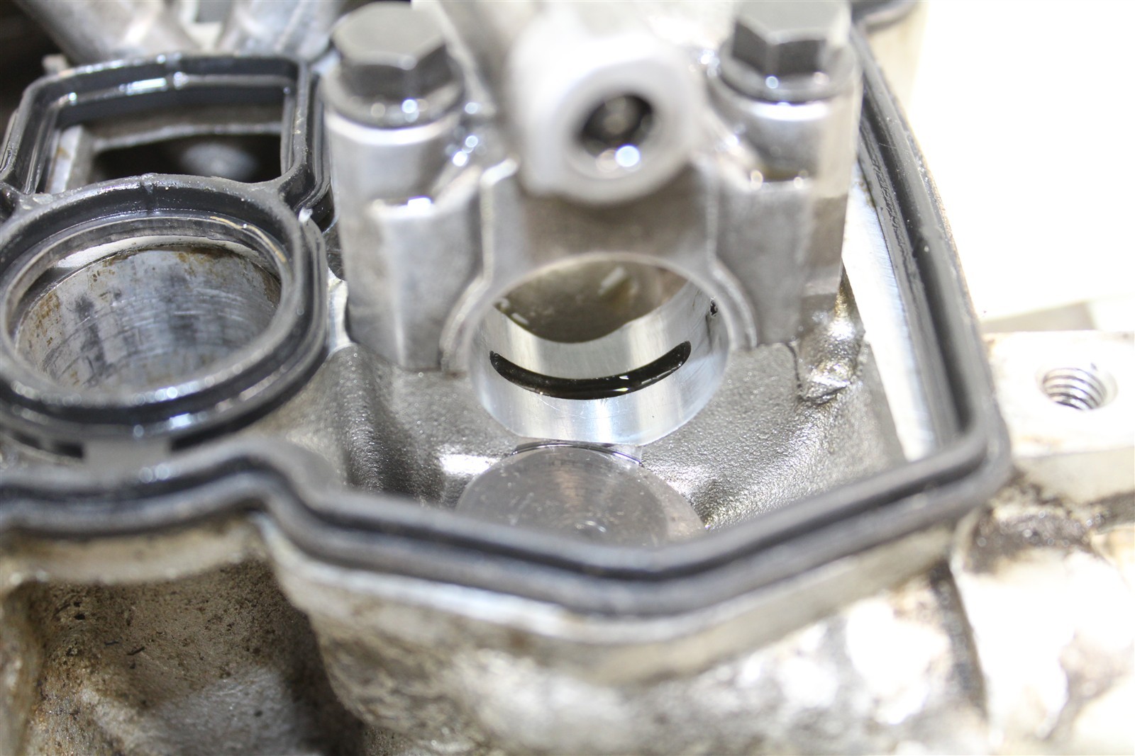 2004 Yamaha YFZ 450 Cylinder Head Valve Cover Intake Exhaust 50105