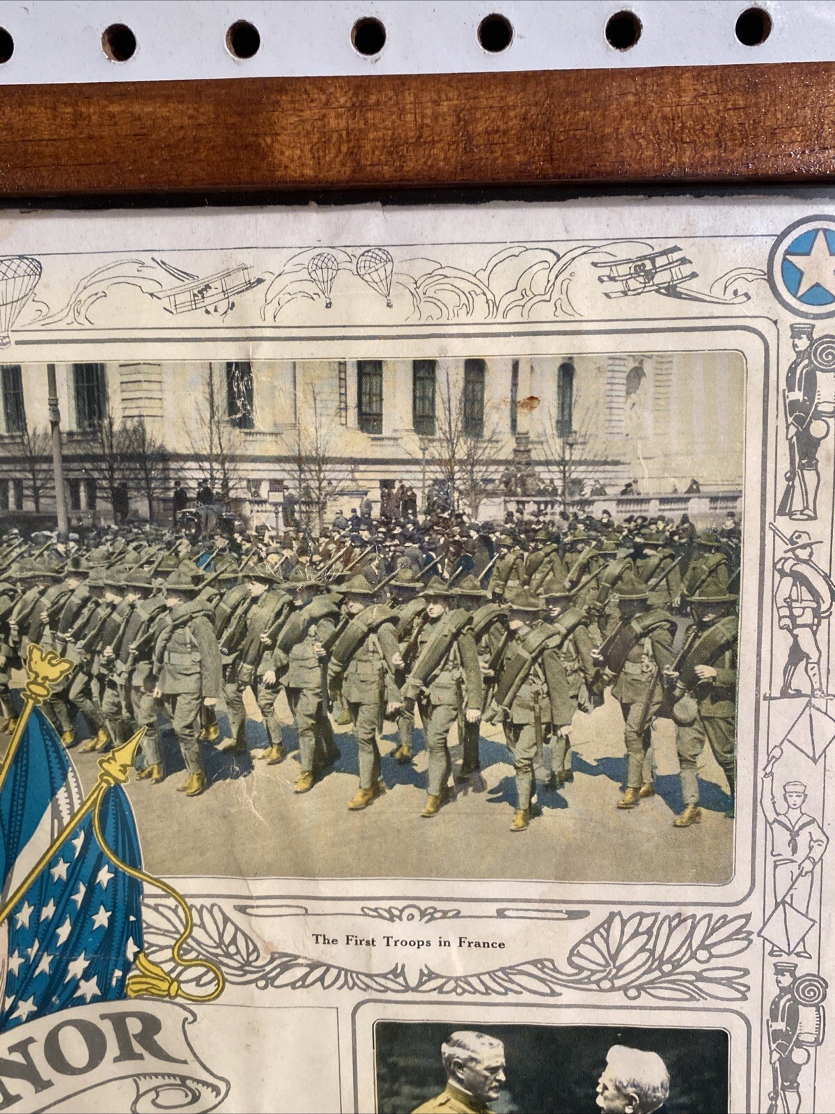 ANTIQUE FRAMED ROLL OF HONOR SERVICE IN THE WORLD WAR 1918 Military Photos