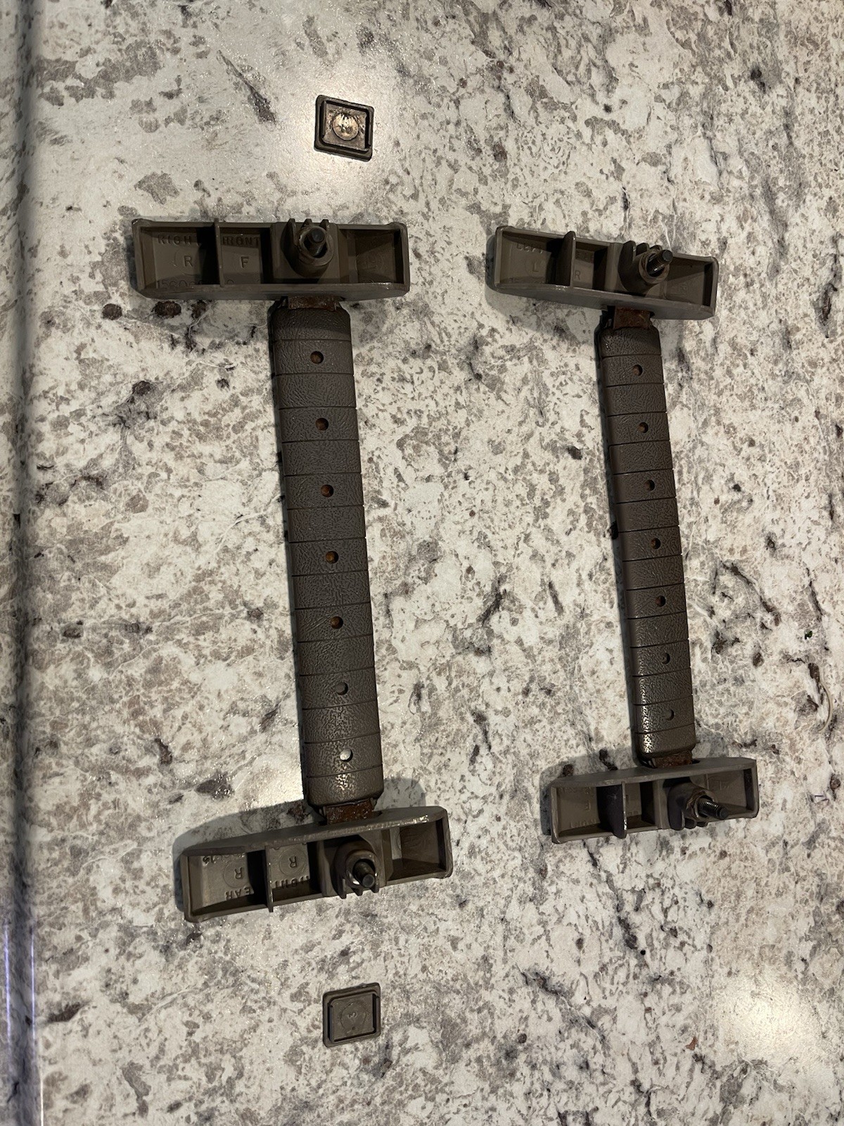 88-91 GM C/K 1500 Door Pull Strap Handle Set Tan Brown Nice!