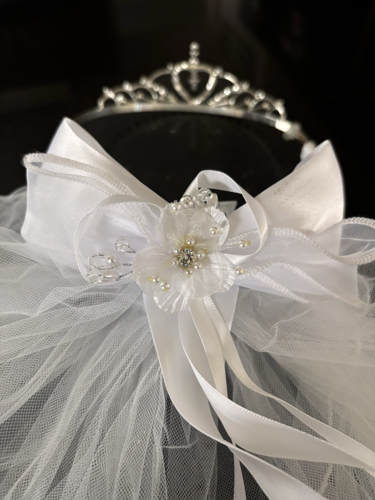 Girls First Communion Veil White Floral Crown w Pearls Rhinestones Headpiece NWT