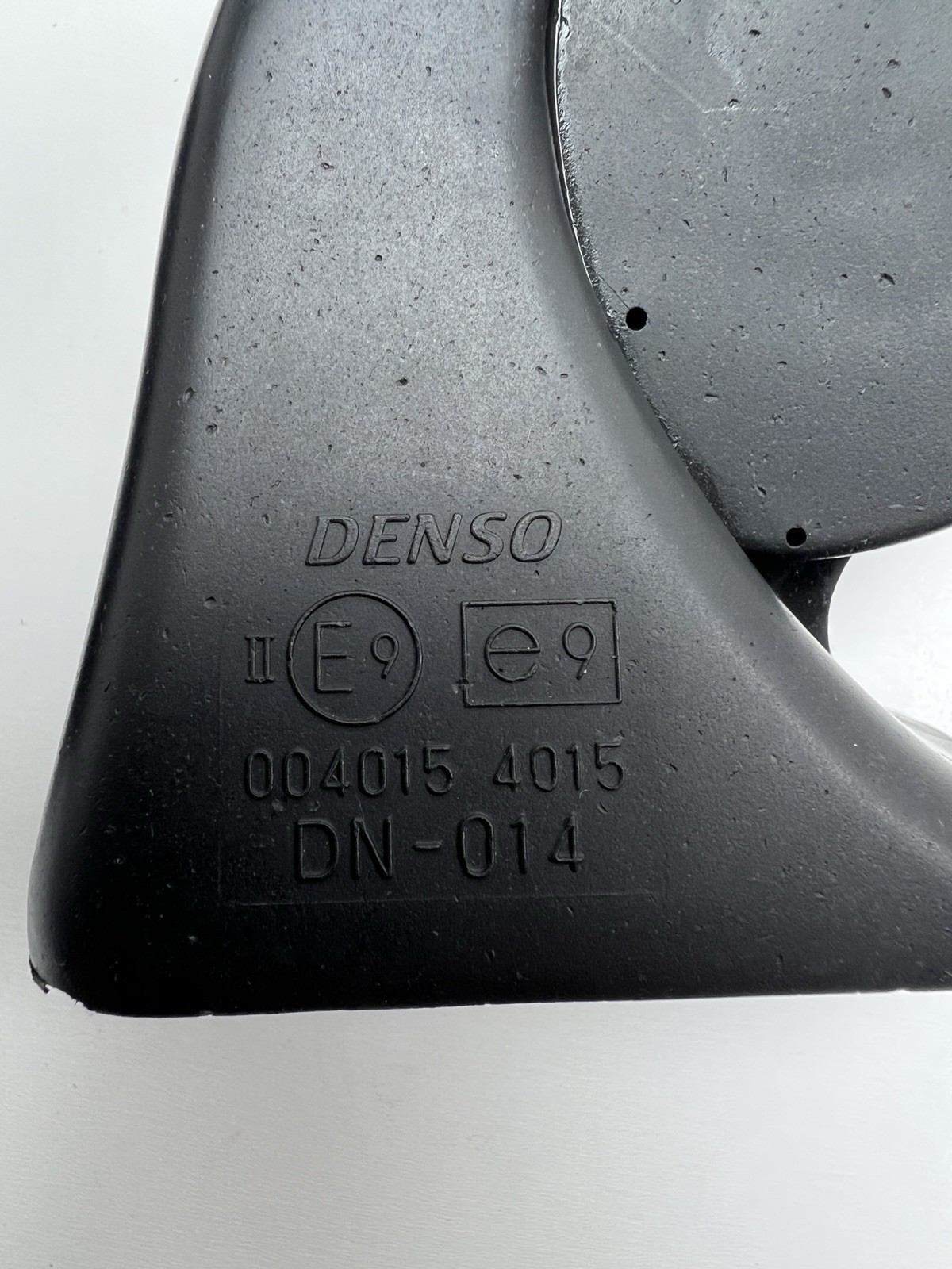 02-17 TOYOTA CAMRY HORN PAIR LEFT & RIGHT 86520-AA010 86510-AA010