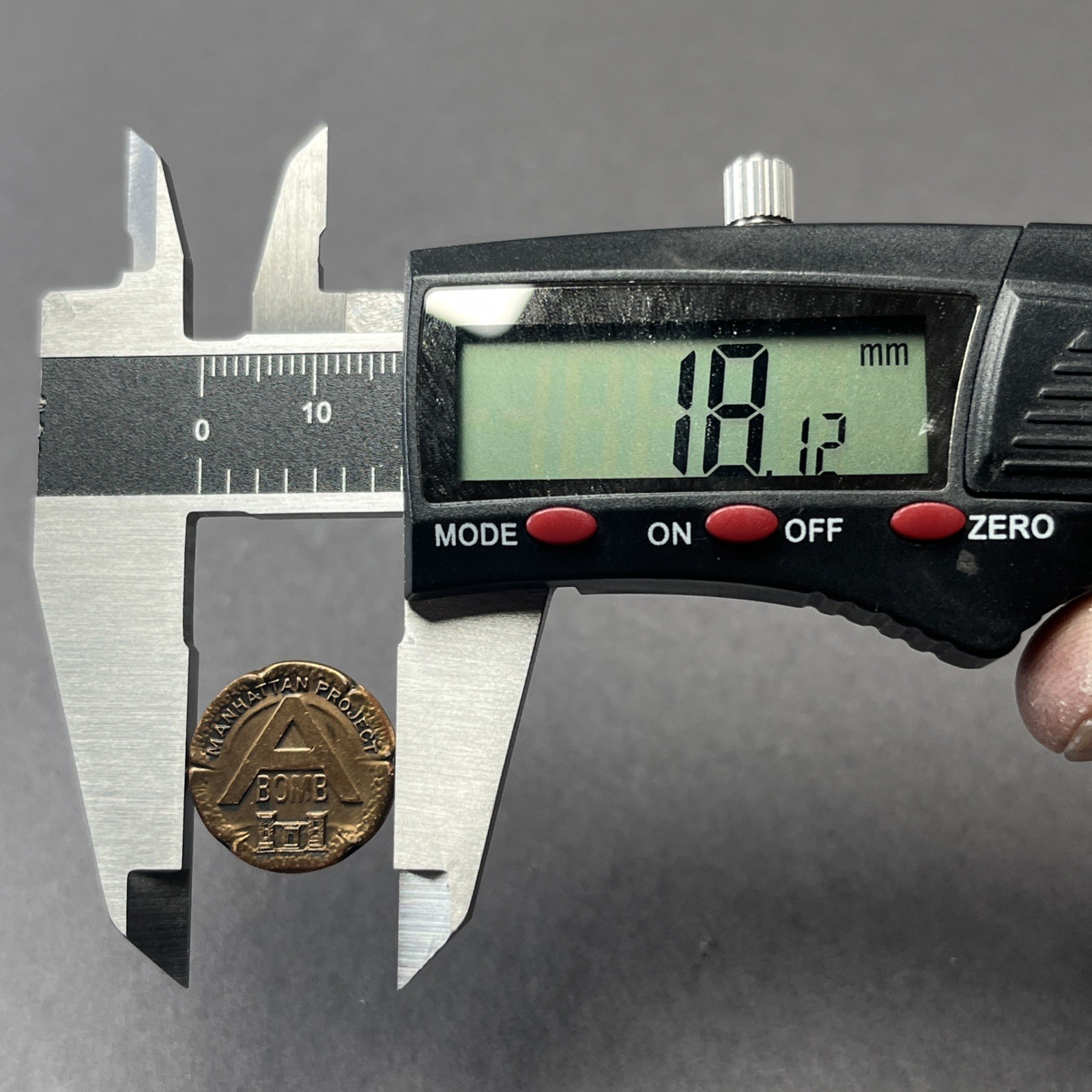 MANHATTAN PROJECT ATOMIC "A" BOMB Workers Lapel Pin Award Bronze WW2 1945