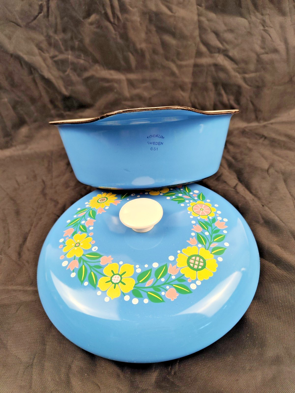 Kockums - Casserole with lid - Sweden - Model: Frestelse - cast iron, enamel