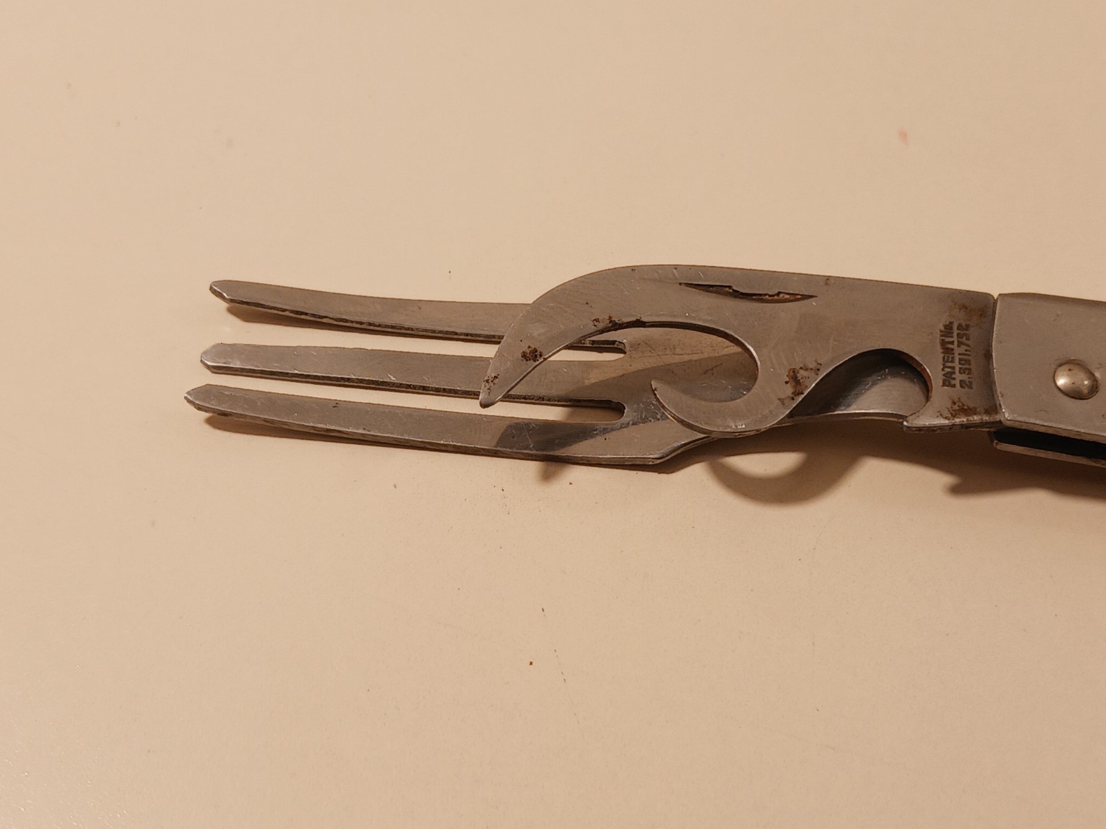 Vintage Imperial USA Folding Fork Can Opener Tool 1945 Patent 2391732 Mess Kit