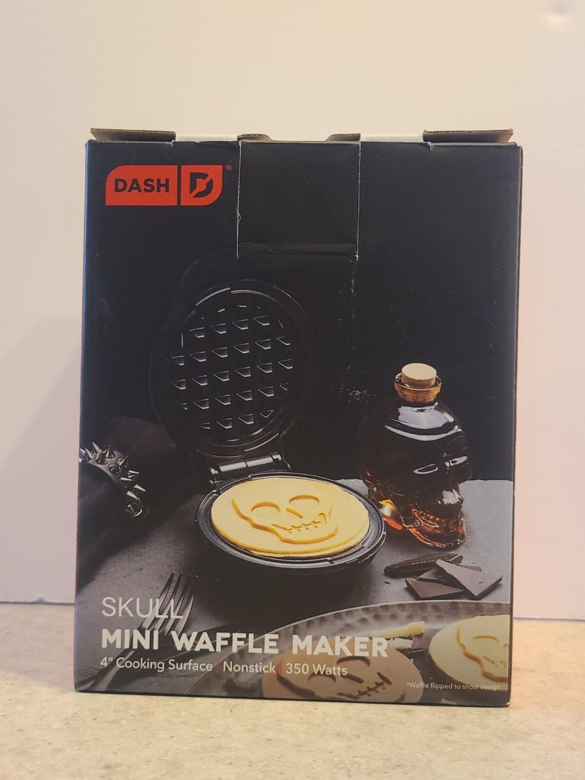Dash Skull Mini Waffle Maker non stick 4" cooking surface Black - NEW!