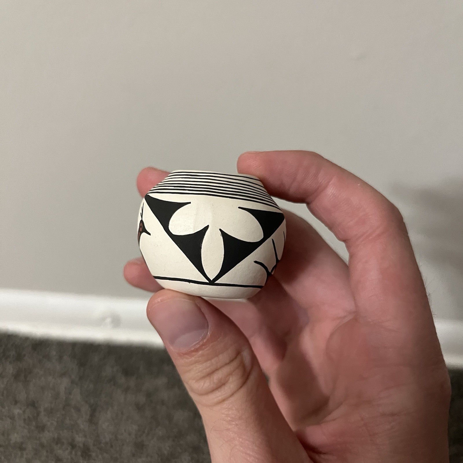 Laguna New Mexico Small Native American Pottery Signed V Pino 2”x 1.5” Vase Bird