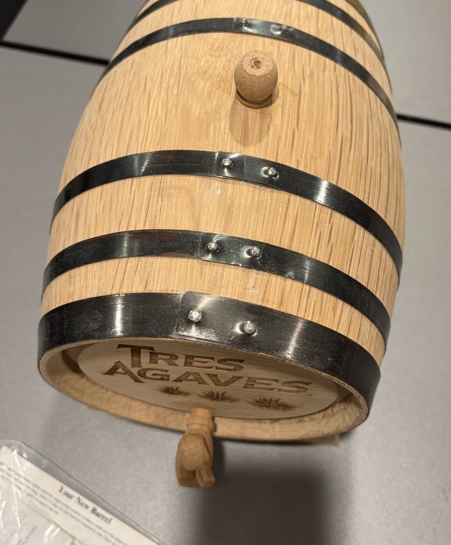 Thousand Oaks Barrel Wood Aging Kit W/ Stand Bung Spigot Tres Agaves Tequila New