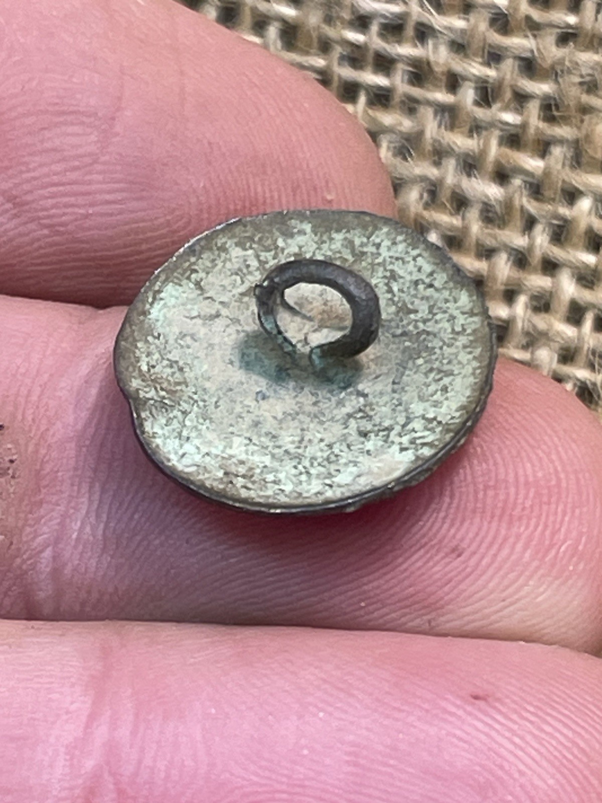 Nice Dug Civil War Or Earlier Fancy Flower Button With Shank Savannah Ga. find