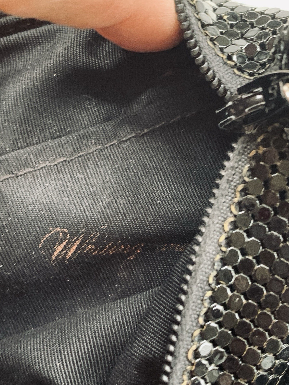 Vintage Whiting & Davis Black Metal Mesh Purse Bag Crossbody 7” Leather Strap