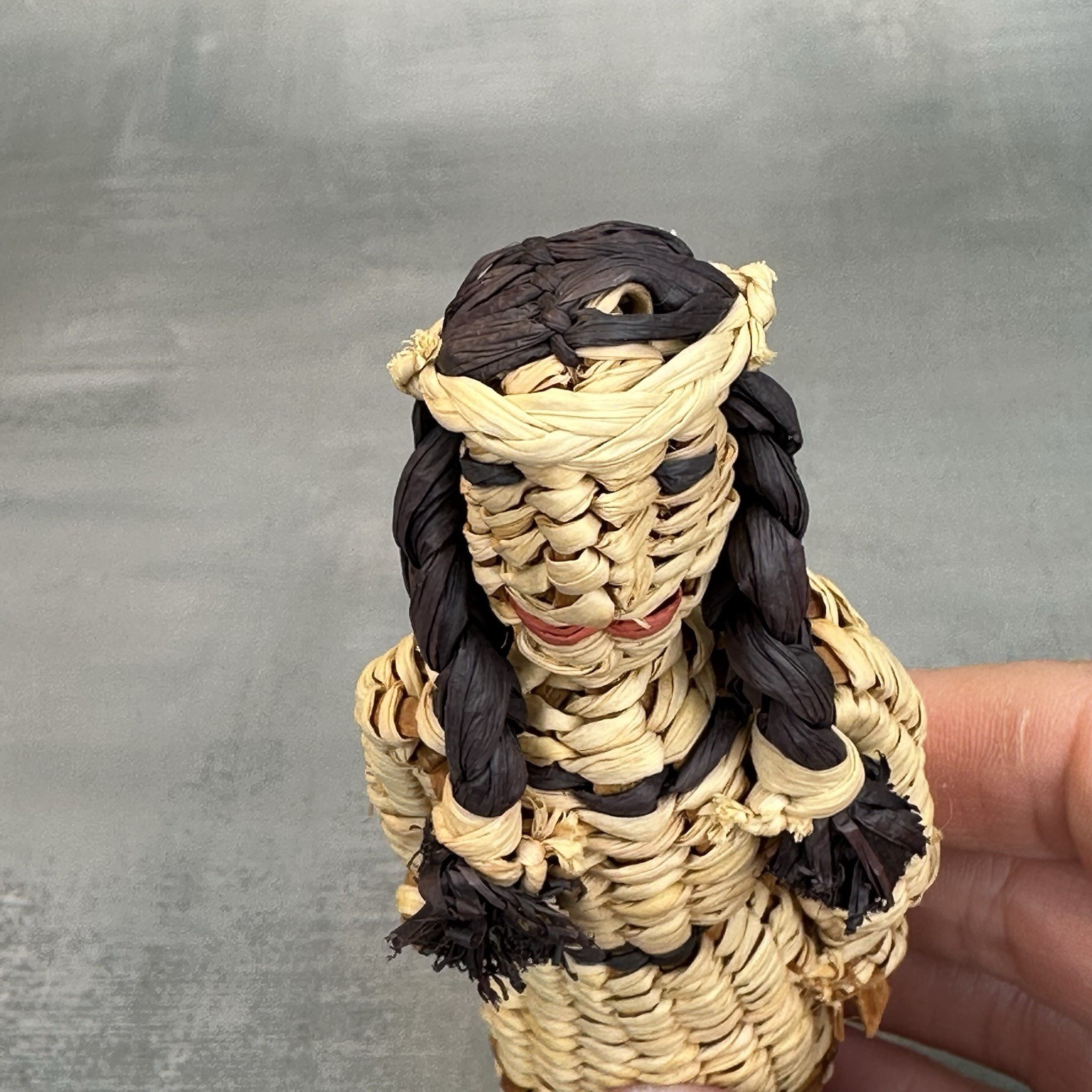 Vintage Native American Skokomish / Yakama Basketry Basket Doll Woman Dress 6”