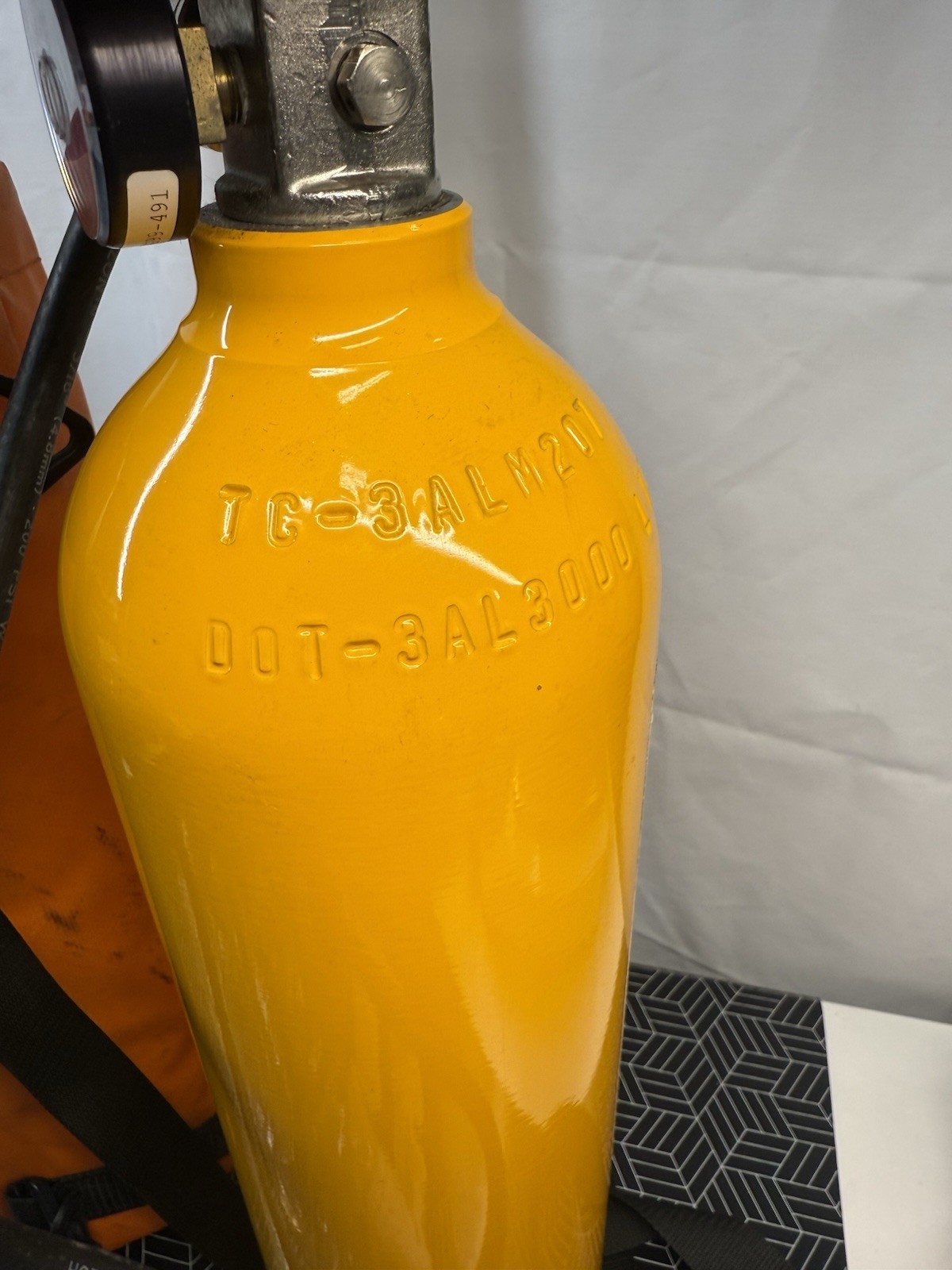 North Model 850 Respirator Emergency Escape Breathing Apparatus