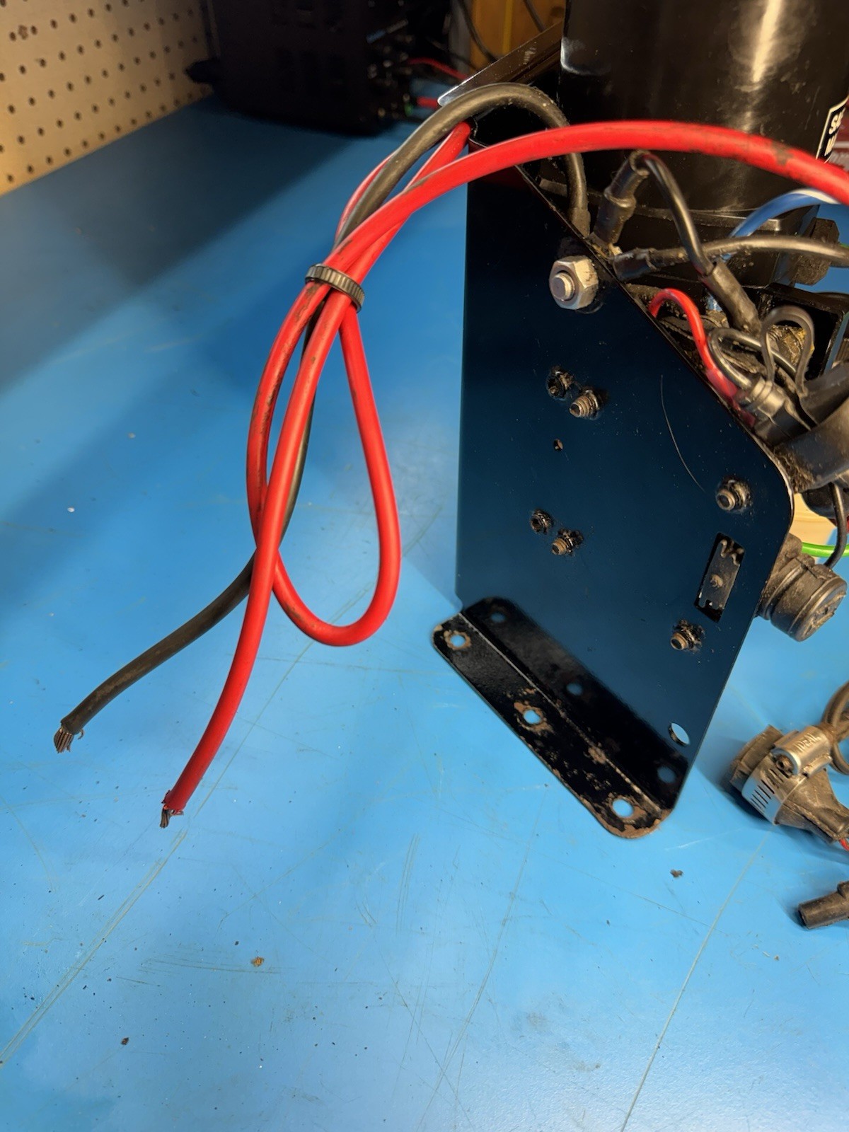 MerCruiser Alpha One Gen 2 Trim Tilt Pump