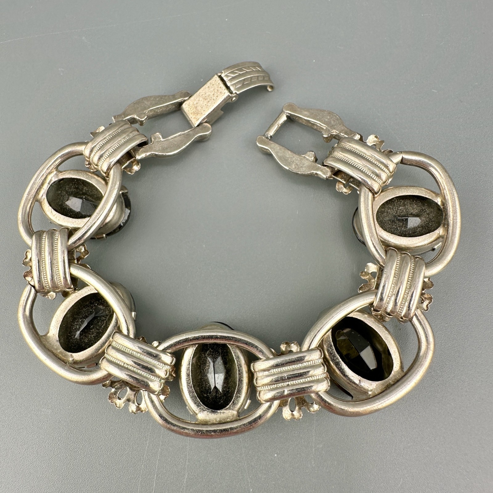 Vintage D&E Juliana Bracelet Gray Oval Stones Silver Tone Metal Flowers Verified