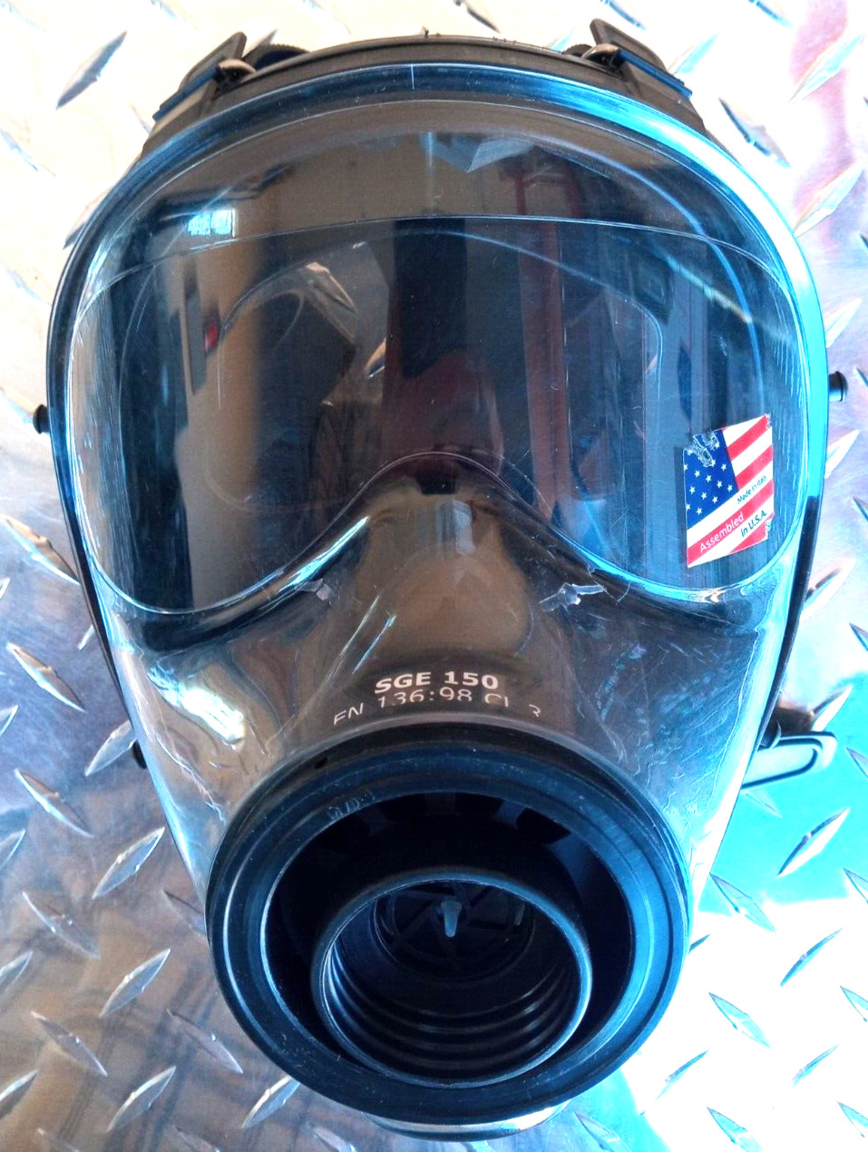 SGE 150 40mm NATO Gas Mask, for NBC & Impact Protection Open Box New Med/Large