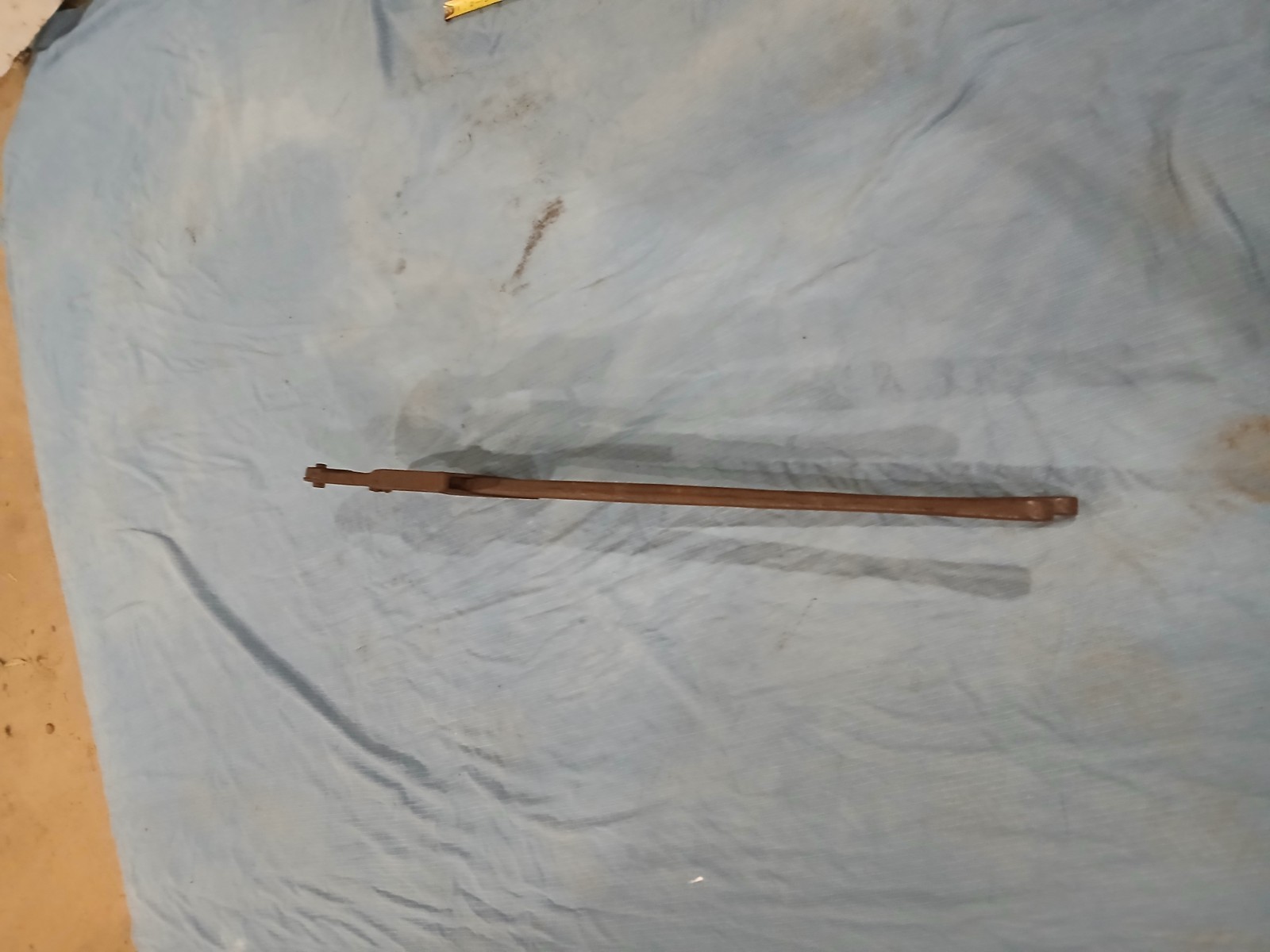 Vintage Cast Iron Bull Cattle Dehorning Horn Cutter