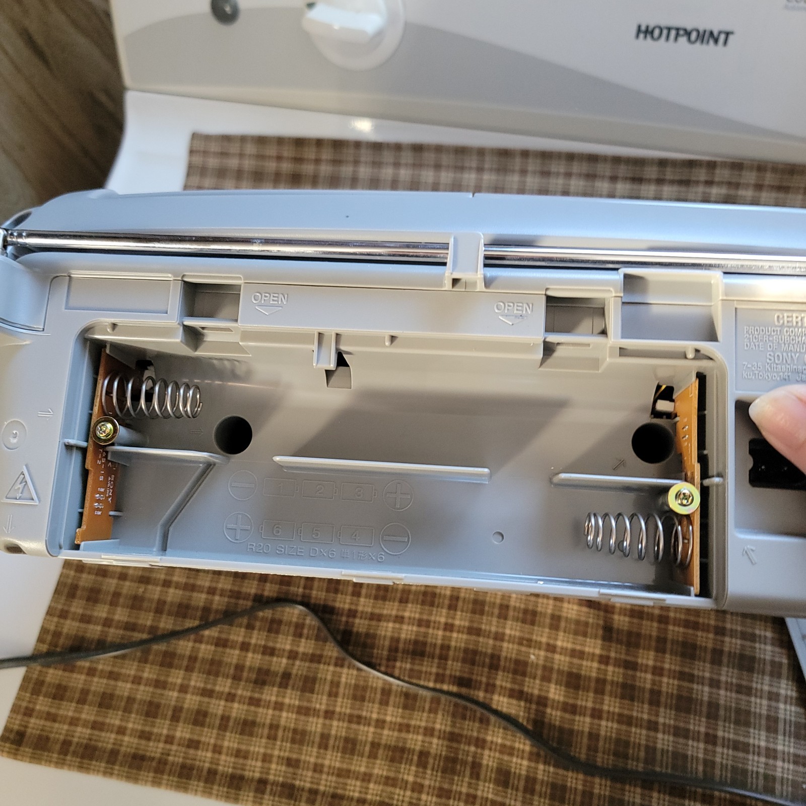 Sony CFD-S26 AM/FM Radio CD Player Dosnt Work Sounds Great And Clean Radio