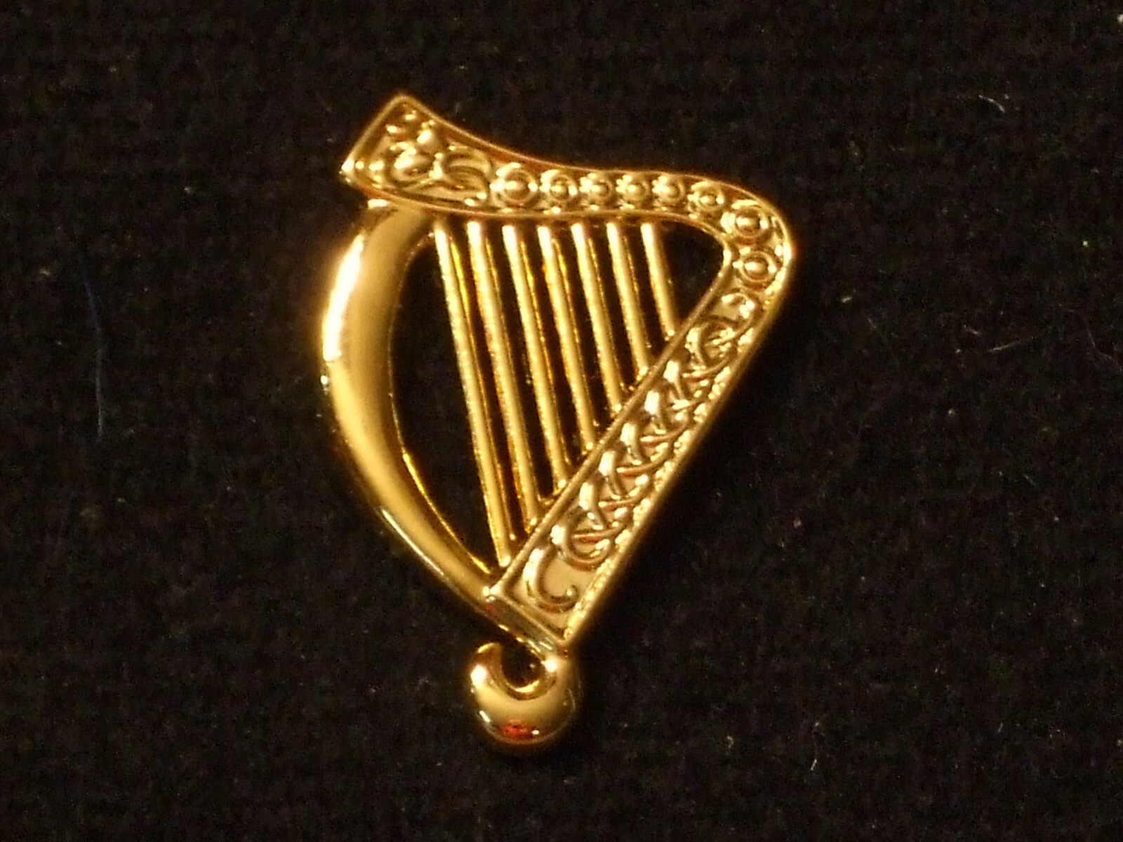Irish, Celtic, Gaelic Harp Pin / Brooch Gold Color – St. Patrick’s Day