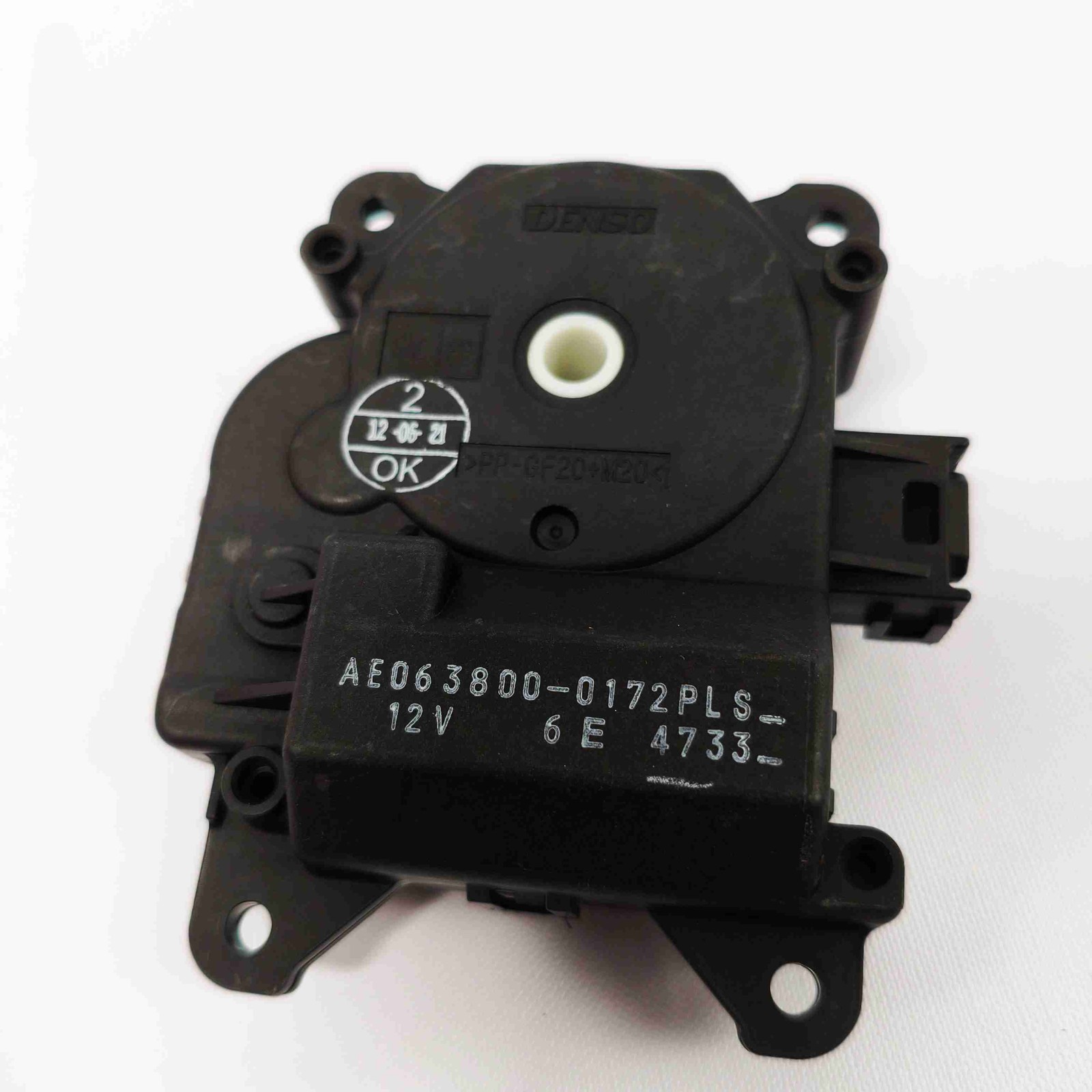 OEM 87106-07120 HVAC Blend Actuator Motor For Toyota Lexus