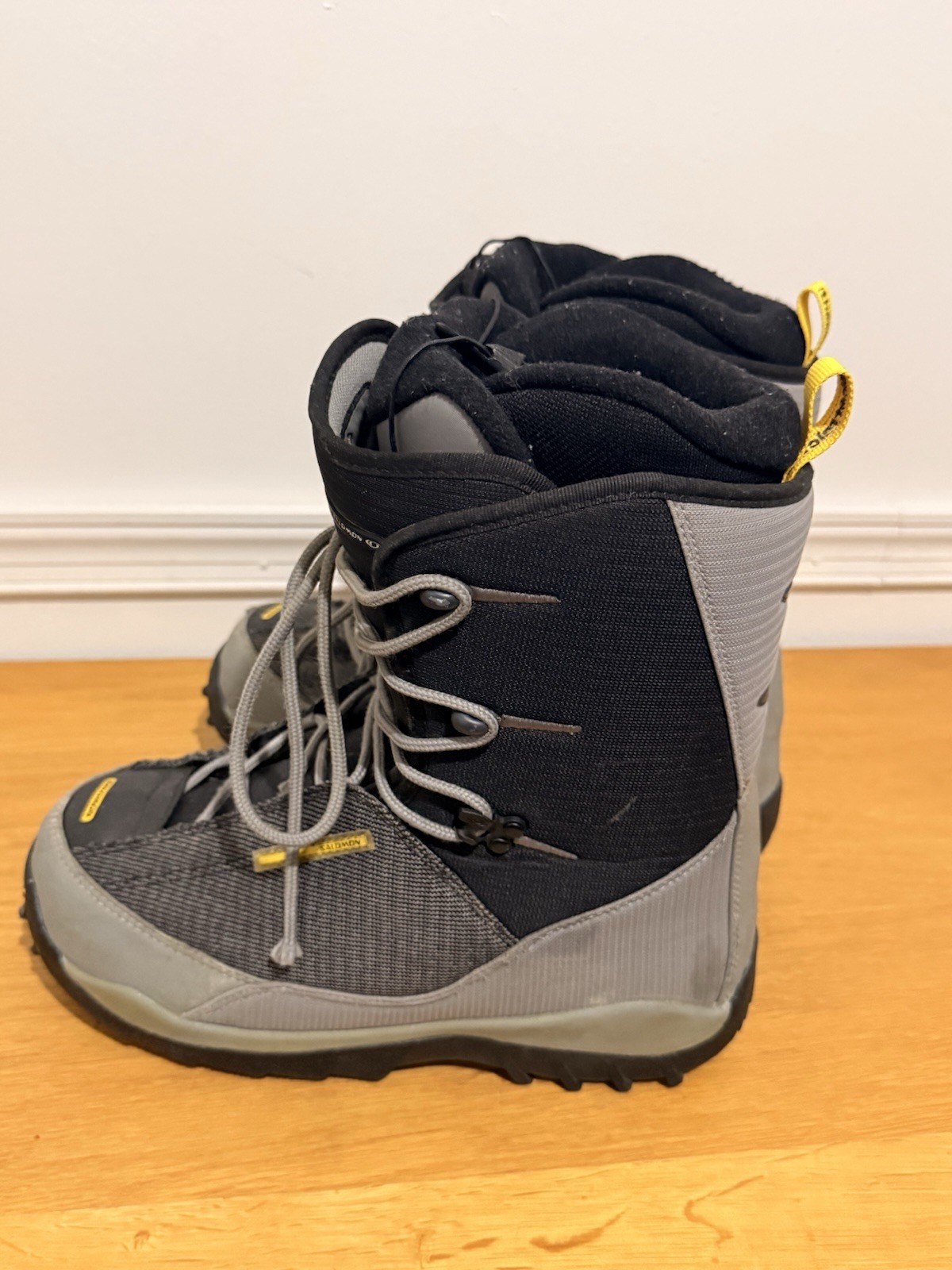 Salomon Thermicfit Size 9 Snow Shoes Black &grey