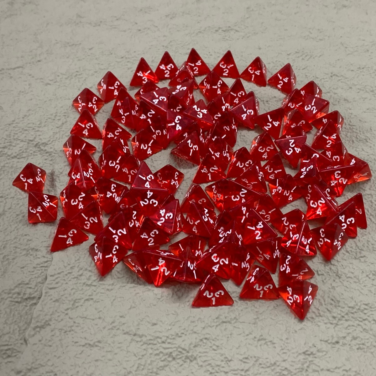 50pcs D4 Dice Red Gem Health Potion Magic Healing Spell RPG D&D DND MTG Toys
