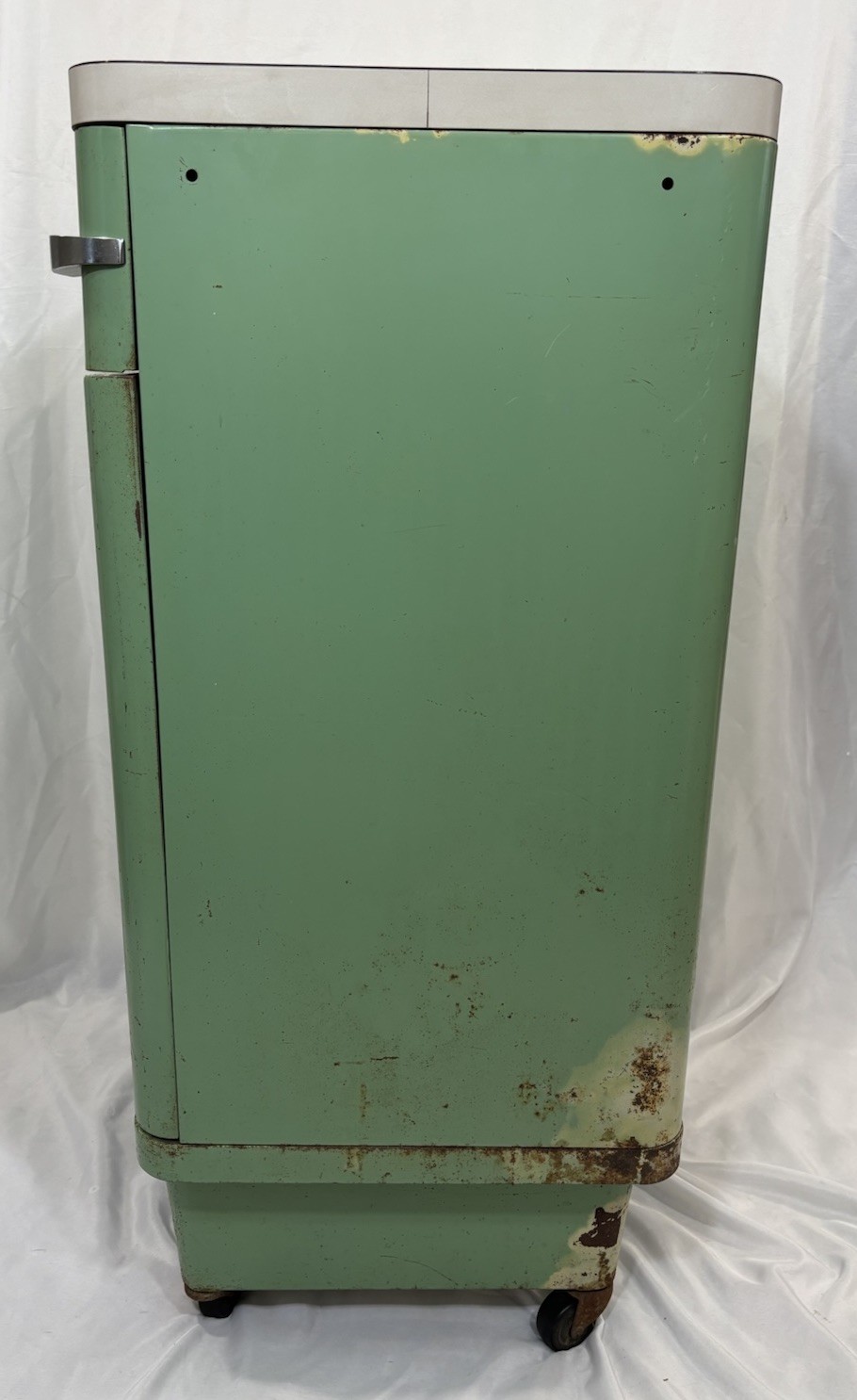 1940s Royal Metal Manufacturing Cabinet Nightstand Norman Bel Geddes Kem Weber