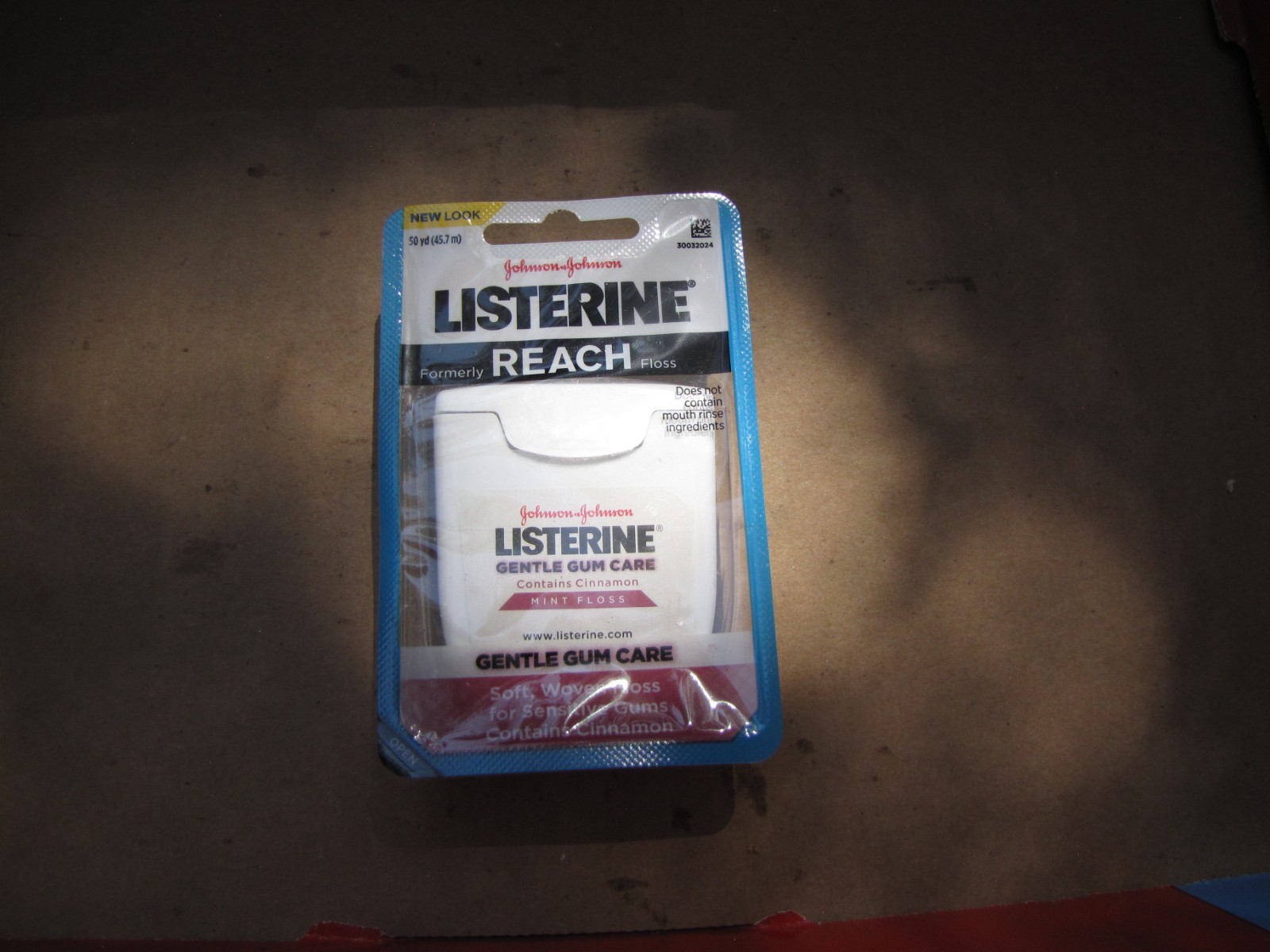 1 pack of J & J Listerine Reach Gentle Gum Care Woven Floss Cinnamon Mint 50 yds