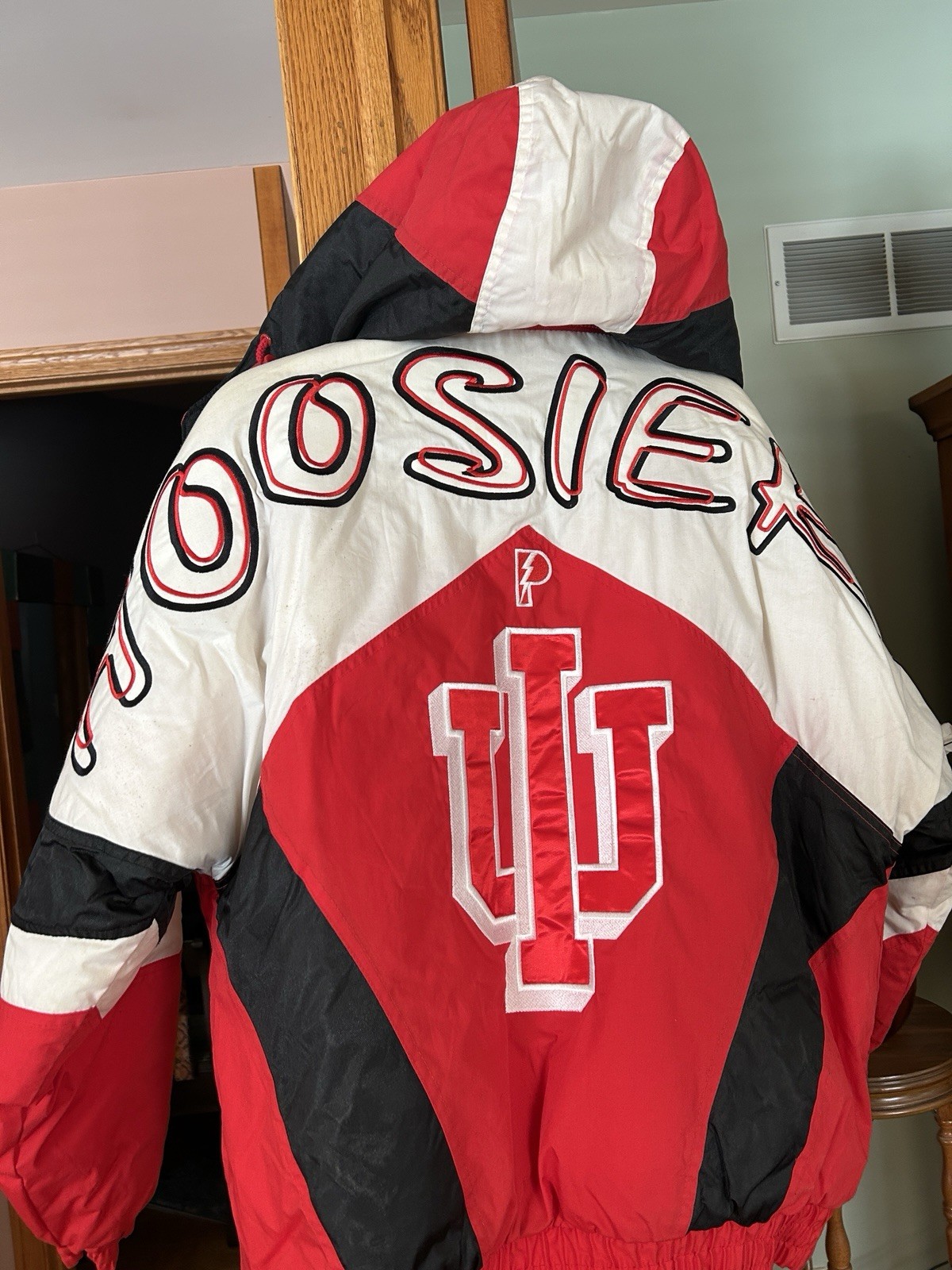 Vintage Pro Player IU Puffer jacket