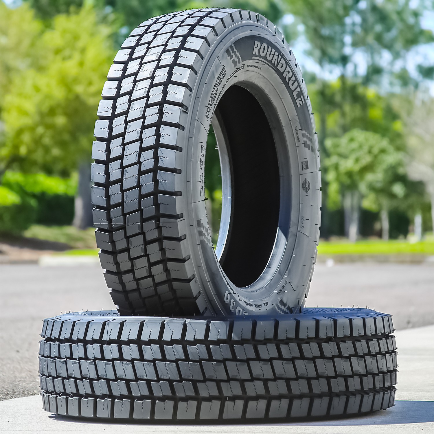 Tire Roundrule MLD30 All Steel 245/70R19.5 Load H 16 Ply Drive Commercial