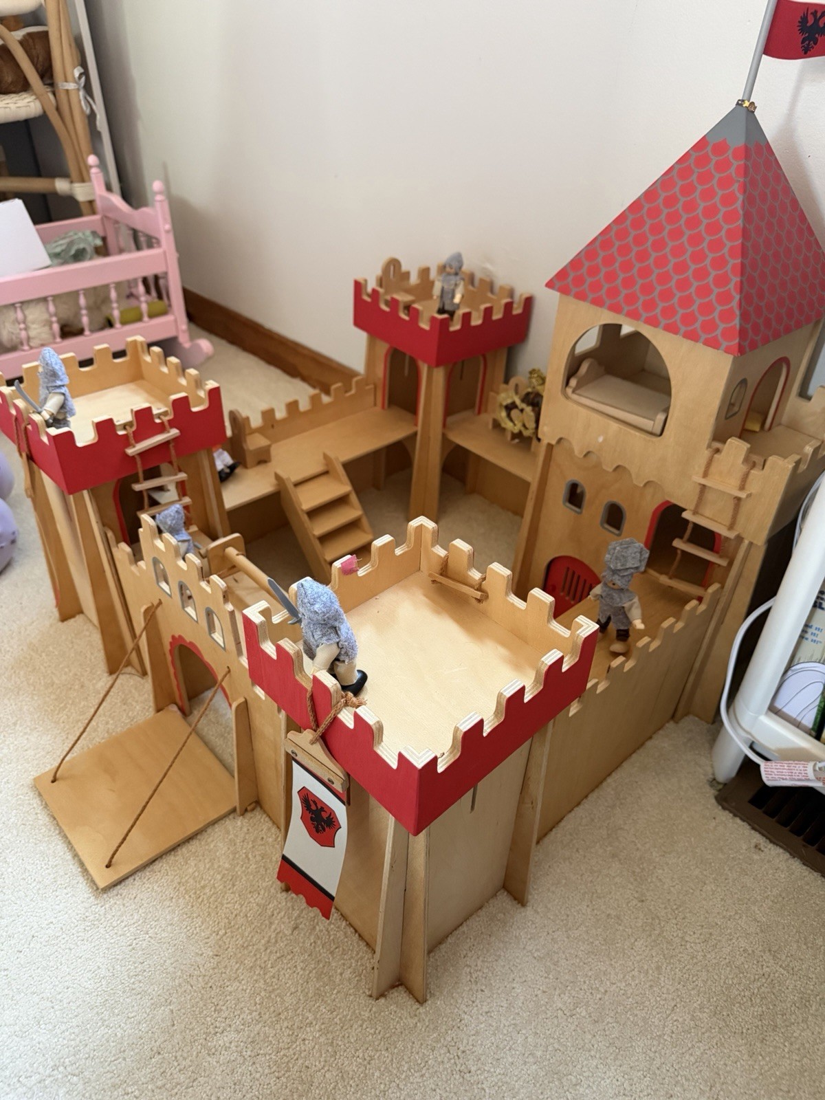 Classic Wooden Castle Set With Horses, Knights, Royalty. Easy Assembly