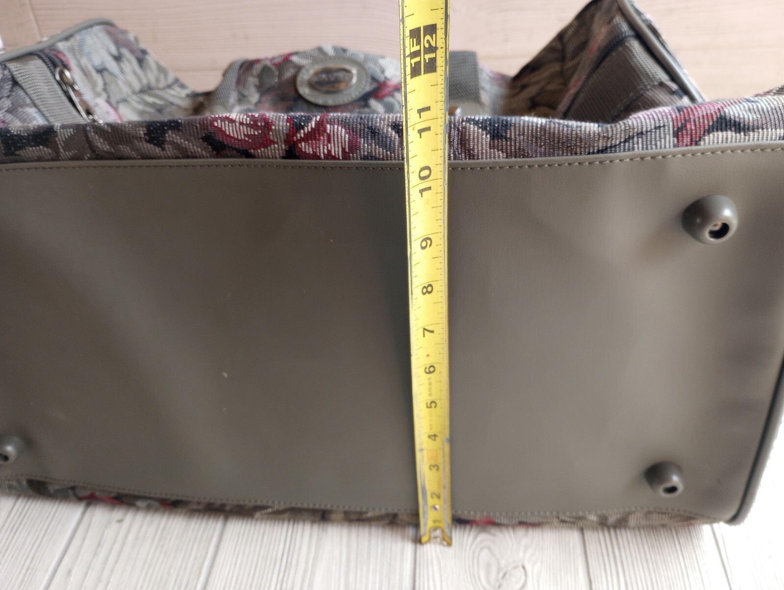 American Tourister Tapestry Duffle Bag/ Overnight Travel