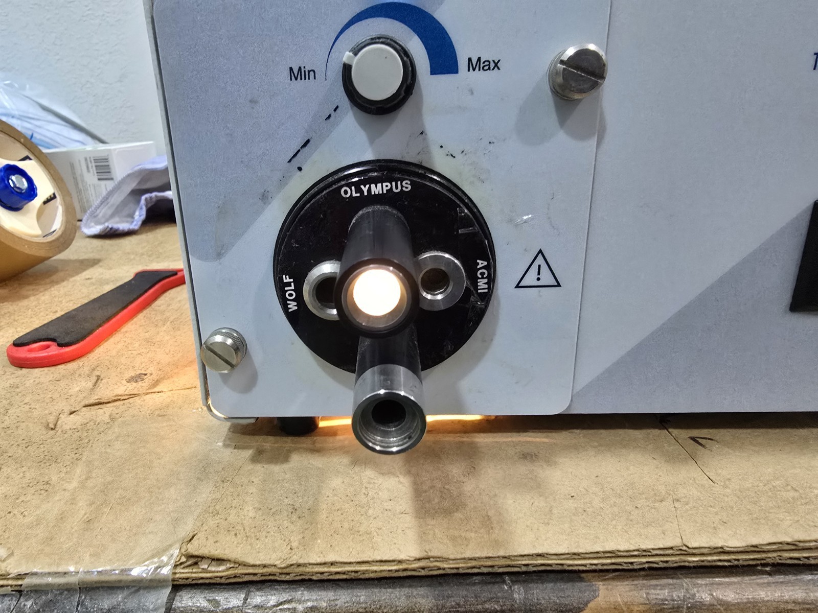 Medtronic Sunoptic HLS-150 Halogen Light Source as pictured working