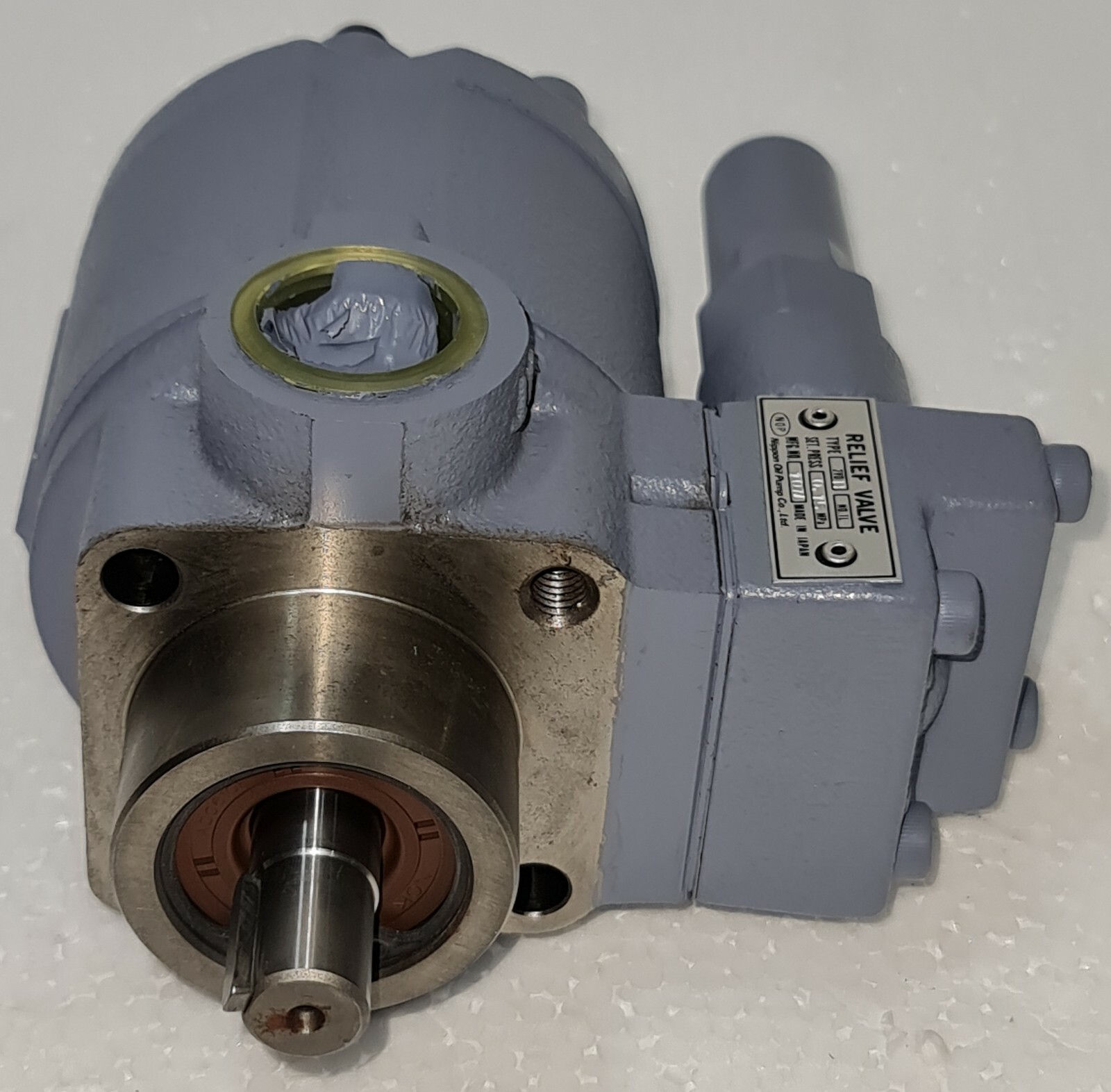 NOP NIPPON OIL PUMP TYPE TOP-220HWMVD-029 TROCHOID PUMP WITH RELIEF VALVE 2VDH