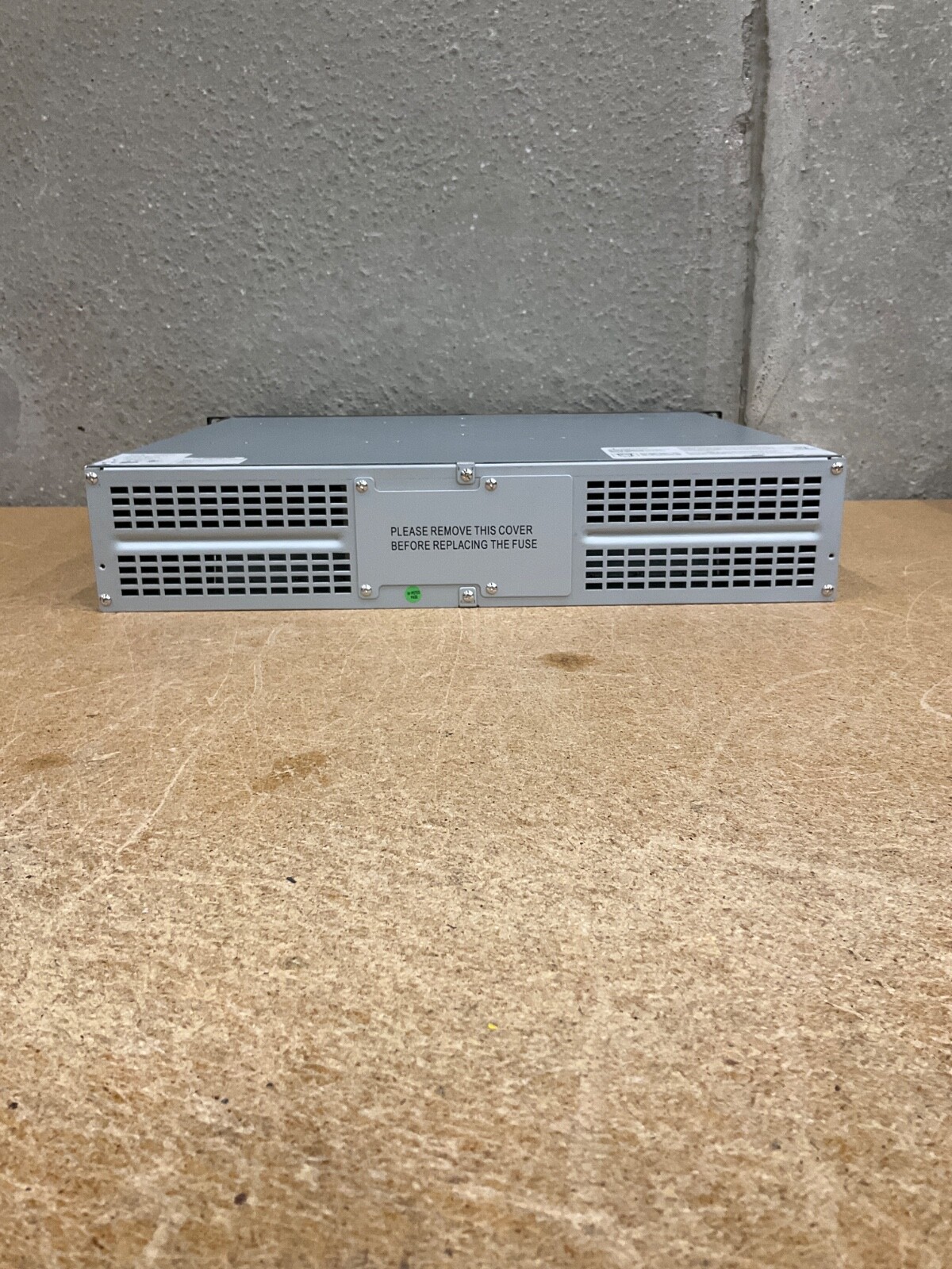 EATON PW9130G1500R-EBM 48VDC 34A *NO BATTERIES*