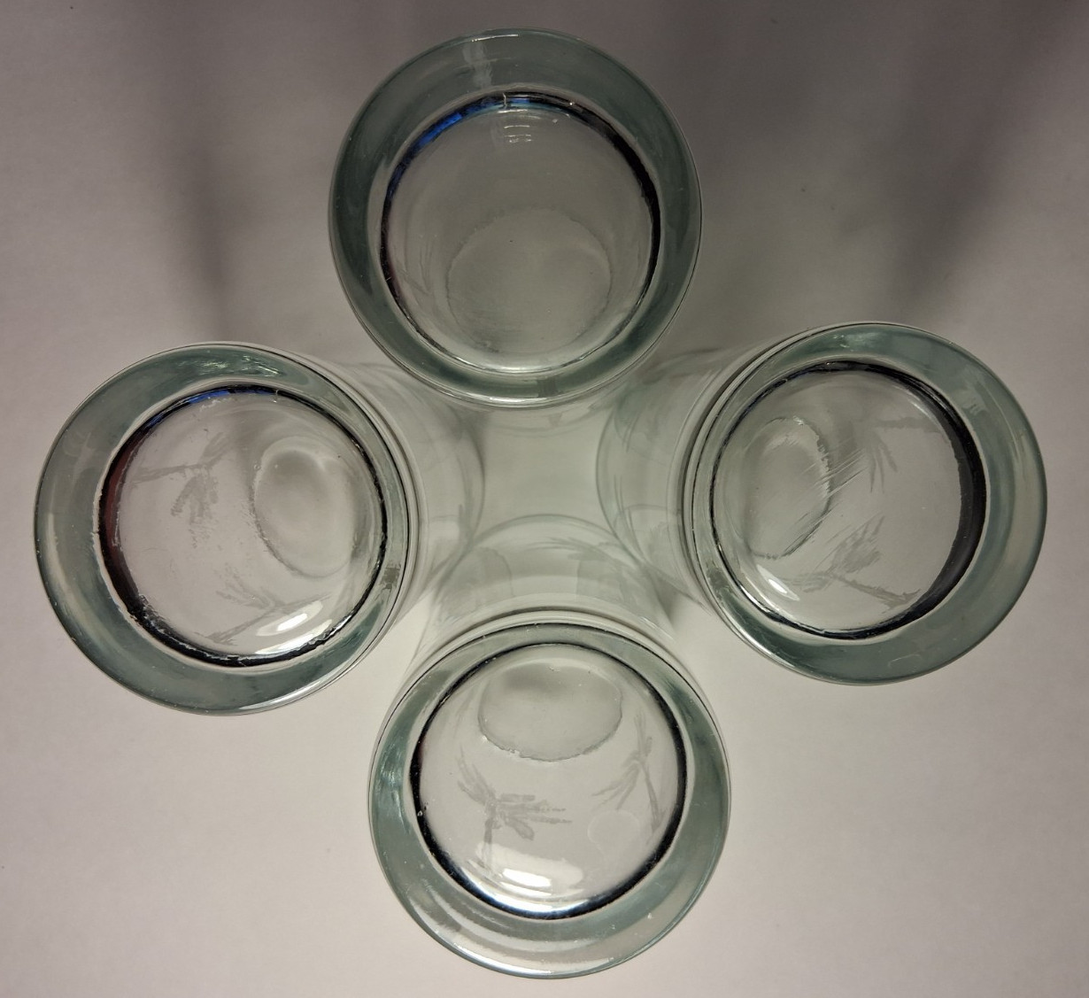 Tropical Beach Theme Glasses Set of 4 Palm Trees Retro 6-1/4" Tall 2 3/4" Dia.