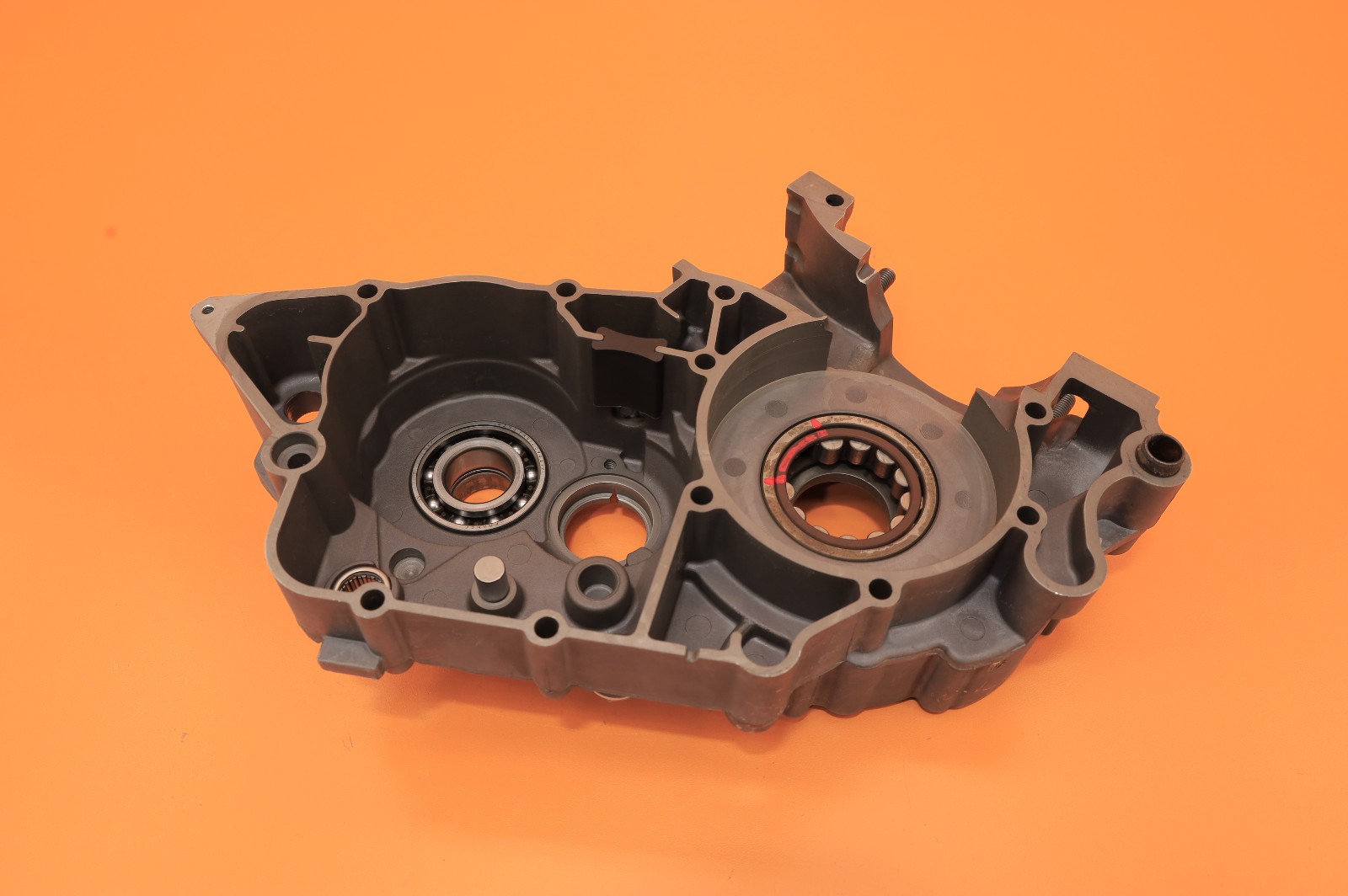 2003 98-05 KTM 200 EXC SX OEM Engine Crankcase Set Carter Block Half Bottom End