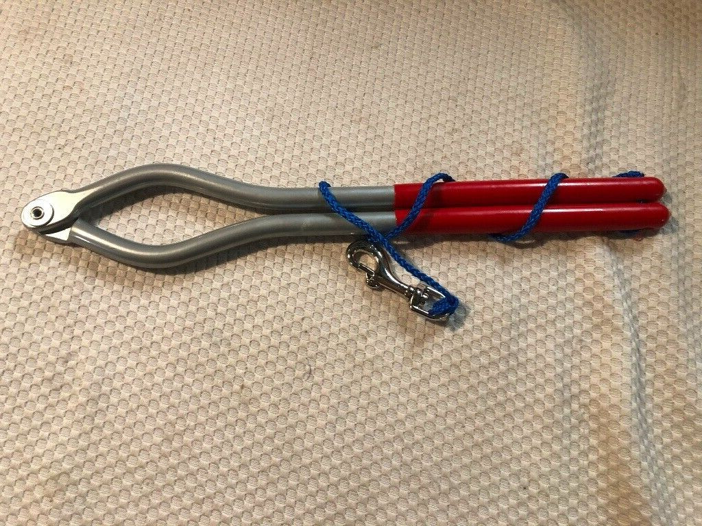Aluminum 13" Humane Horse Twitch w/rubber grip handles for horse training