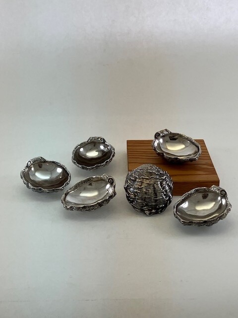 Set of 6 Silver Odiot Shells, suitable for Wedding or Christening