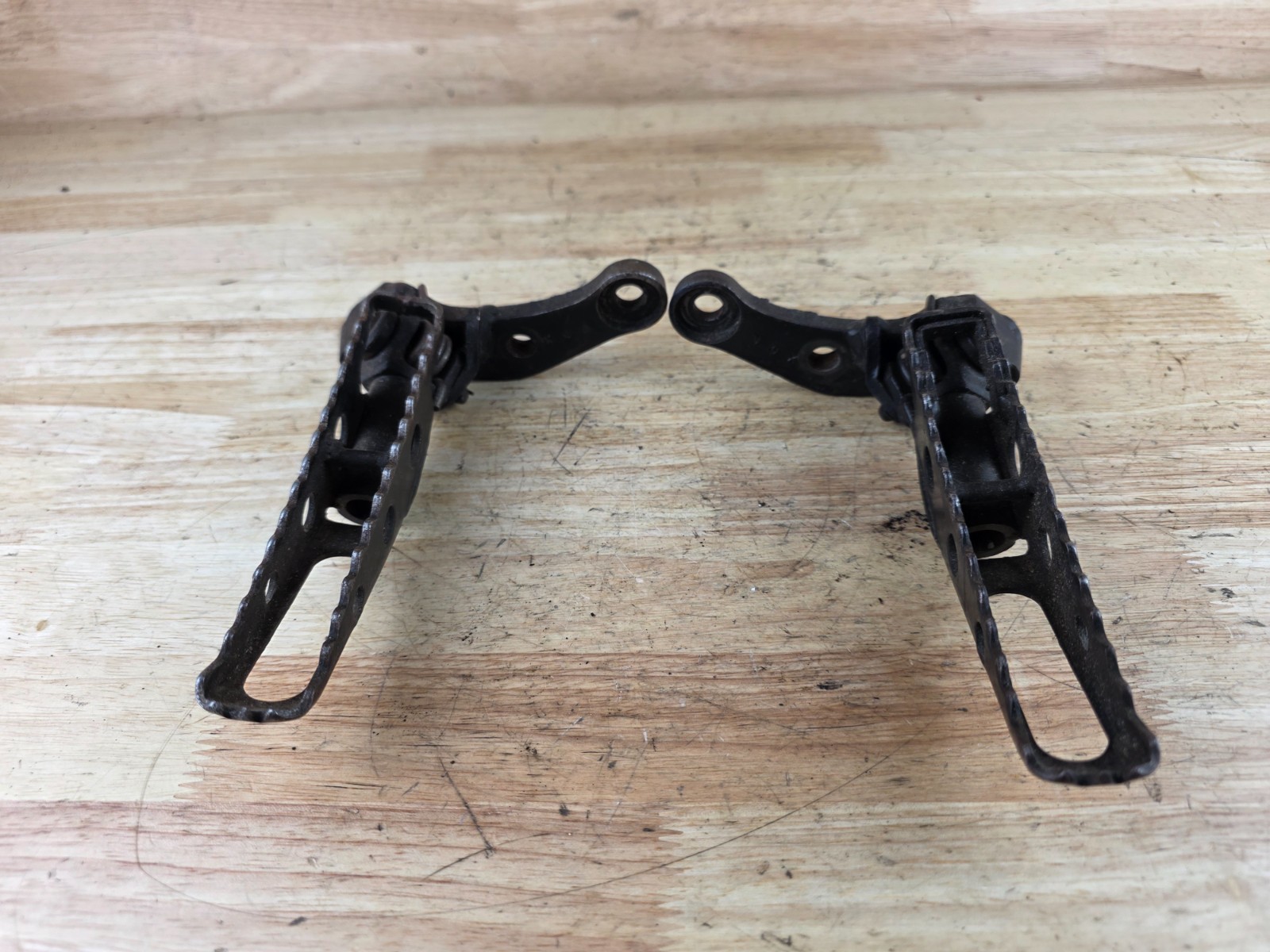 1985 85 ATC250R HONDA OEM FOOT PEGS FOOTPEGS 1986 86 ATC 250R